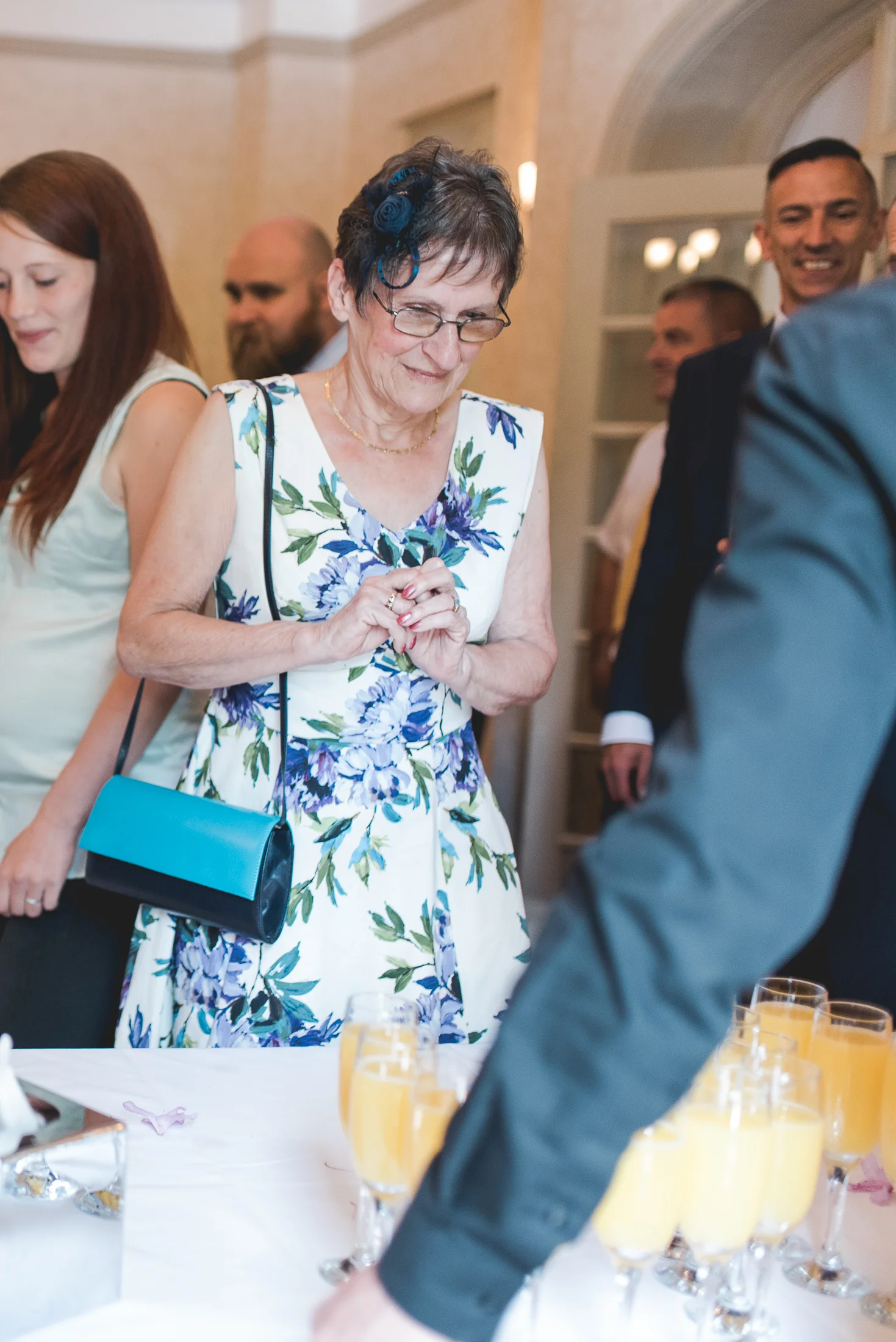 natural-wedding-photographer-Berkshire-7.jpg