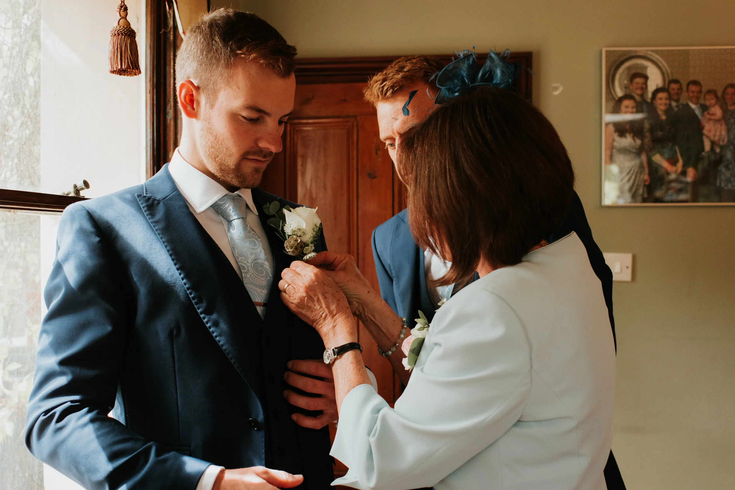 candid wedding photography Reading