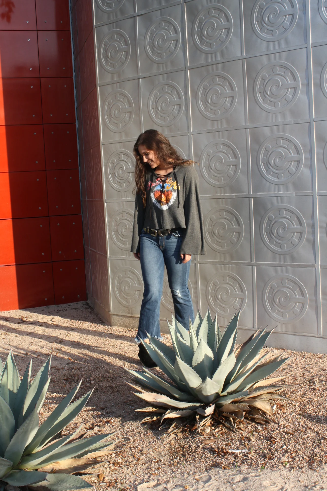 Top: Vintage Havana, Belt: Blow the Belt, Jeans: Just Black Denim 