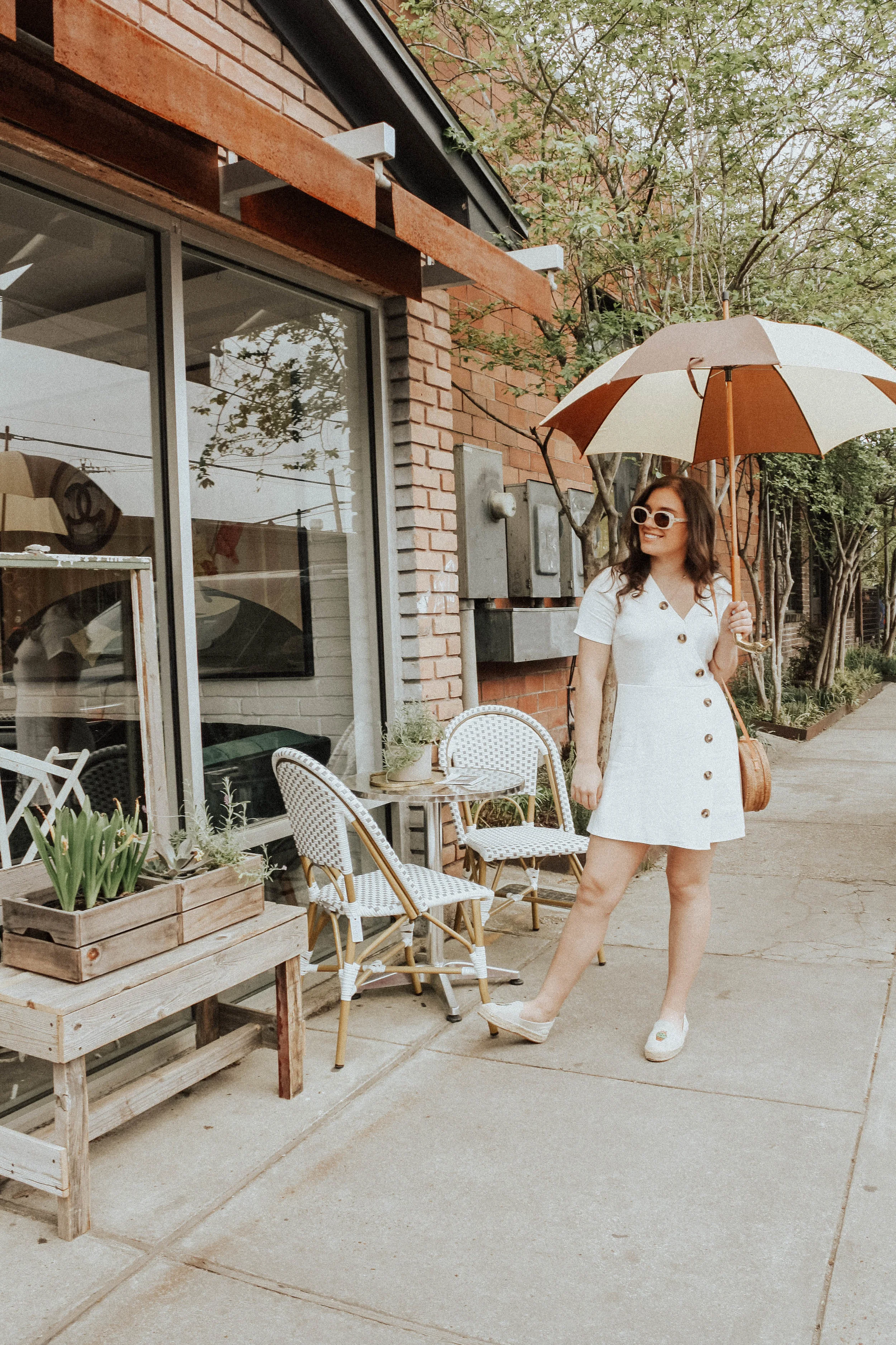 Sunglasses: Quay; Dress: Moon River; Purse: Cleobella; Shoes: Soludos
