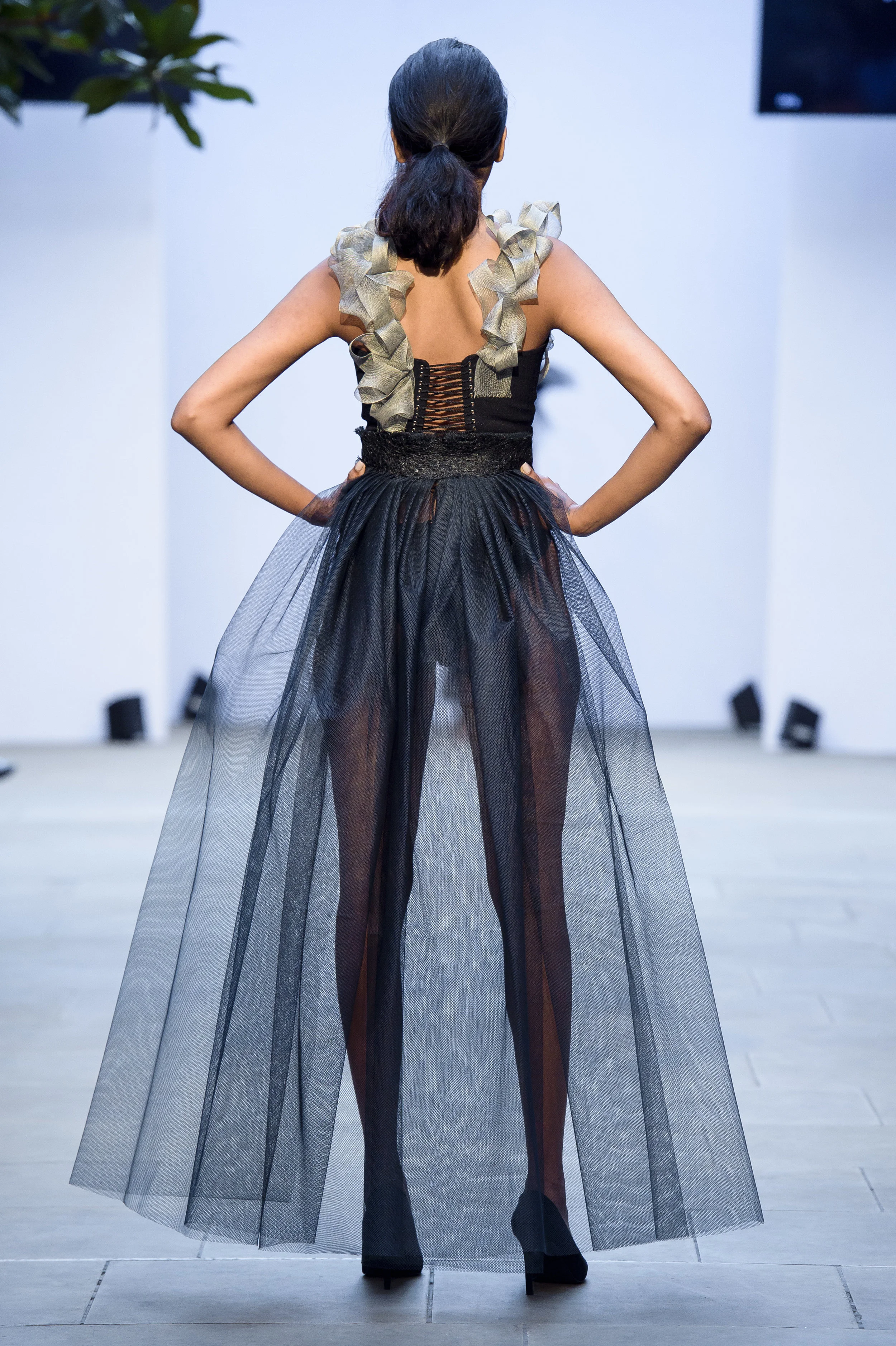 Nahal Shad Designs RS19 6983.jpg