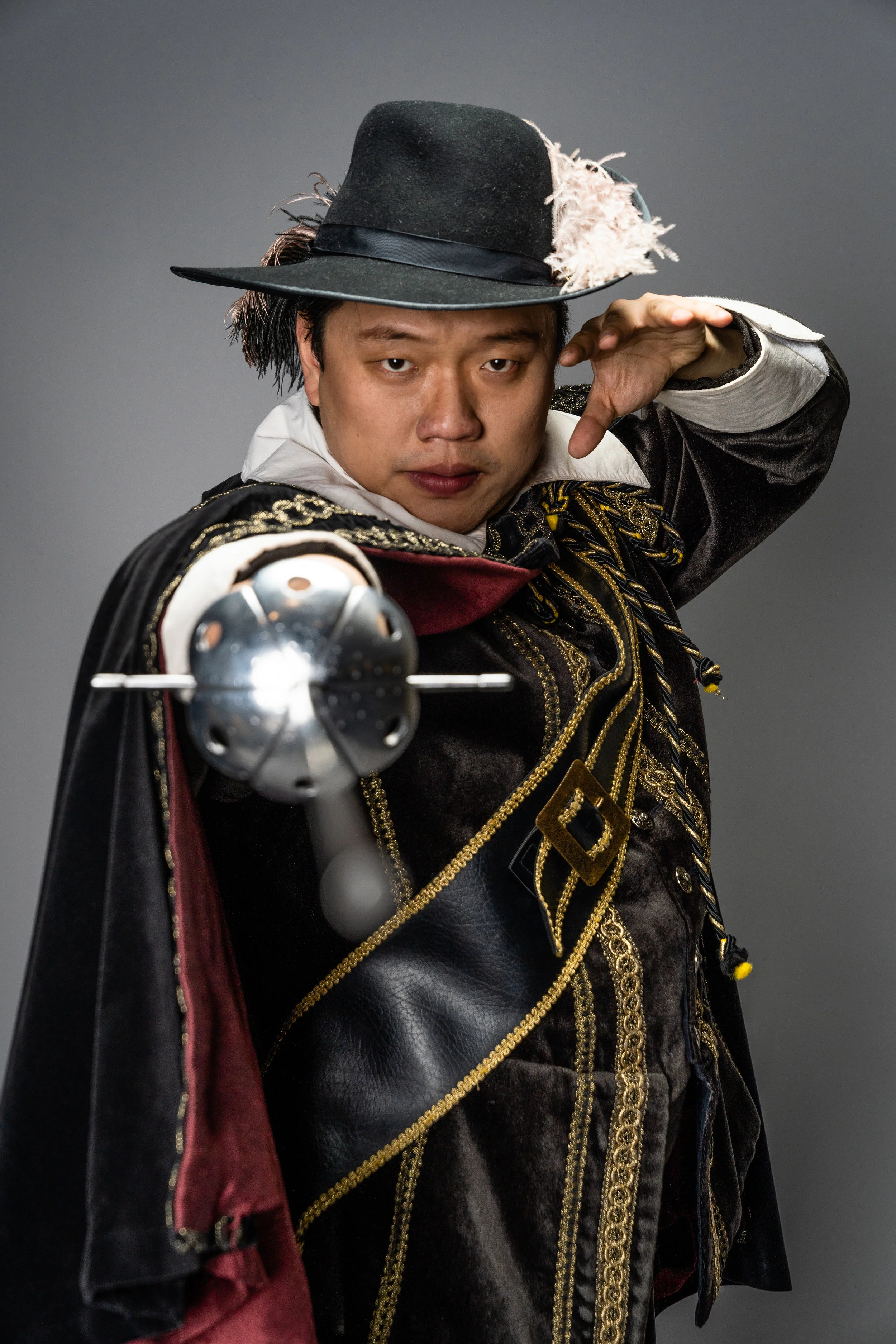 Yi Li , Edgardo