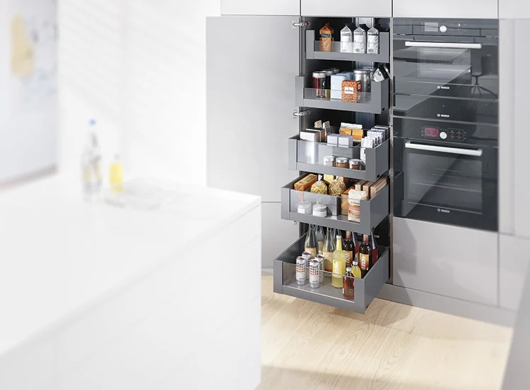 blum02.jpg