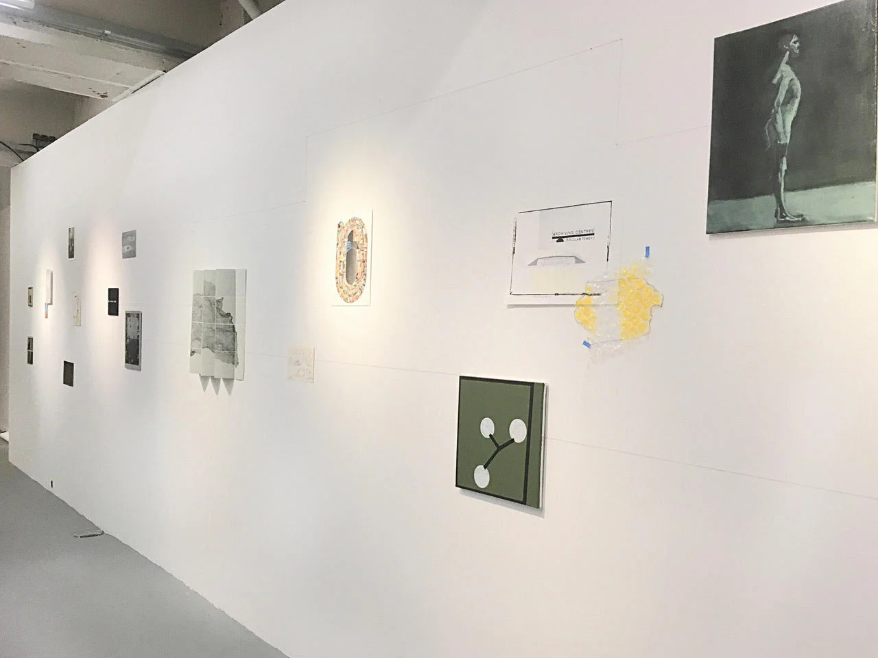 Installation des oeuvres du collectif La conscience du paysage.be , dans le cadre de l’exposition RESISTANCE à la Centrale of Contemporary Art, Bruxelles, 2018