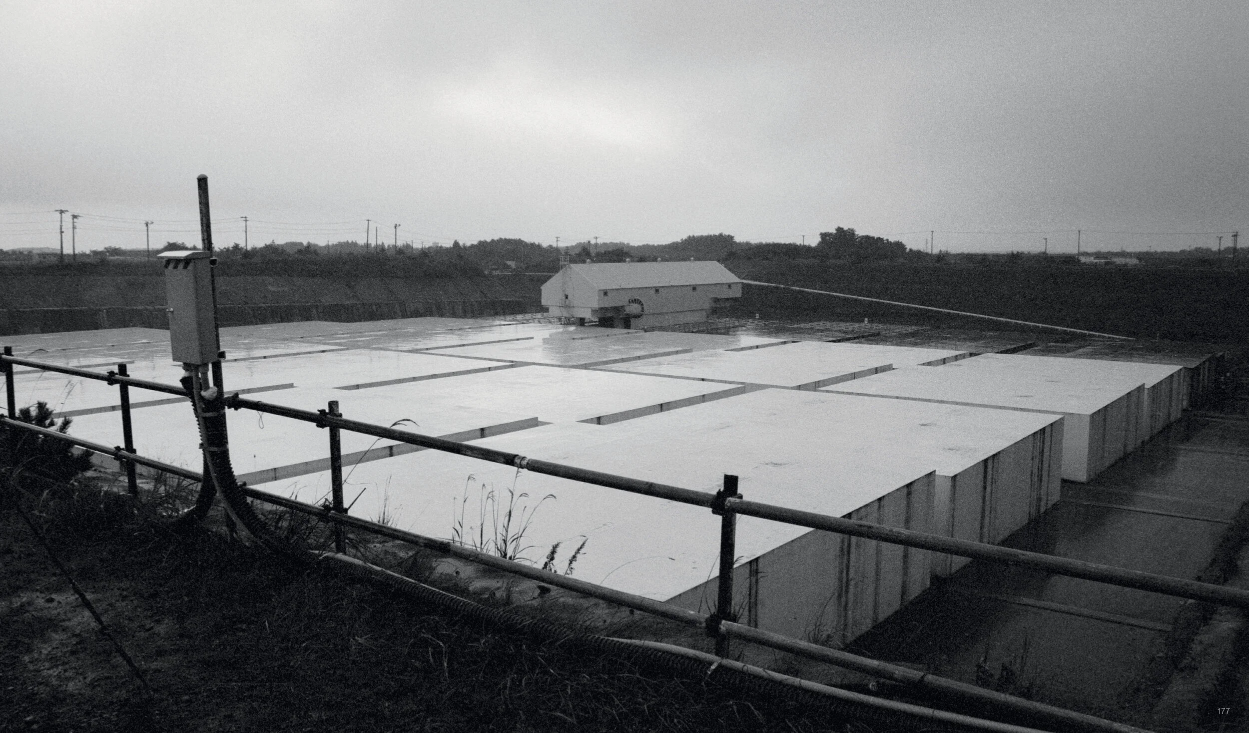 Rokkasho site - Japon, photo, 100/130, N/B, 2001