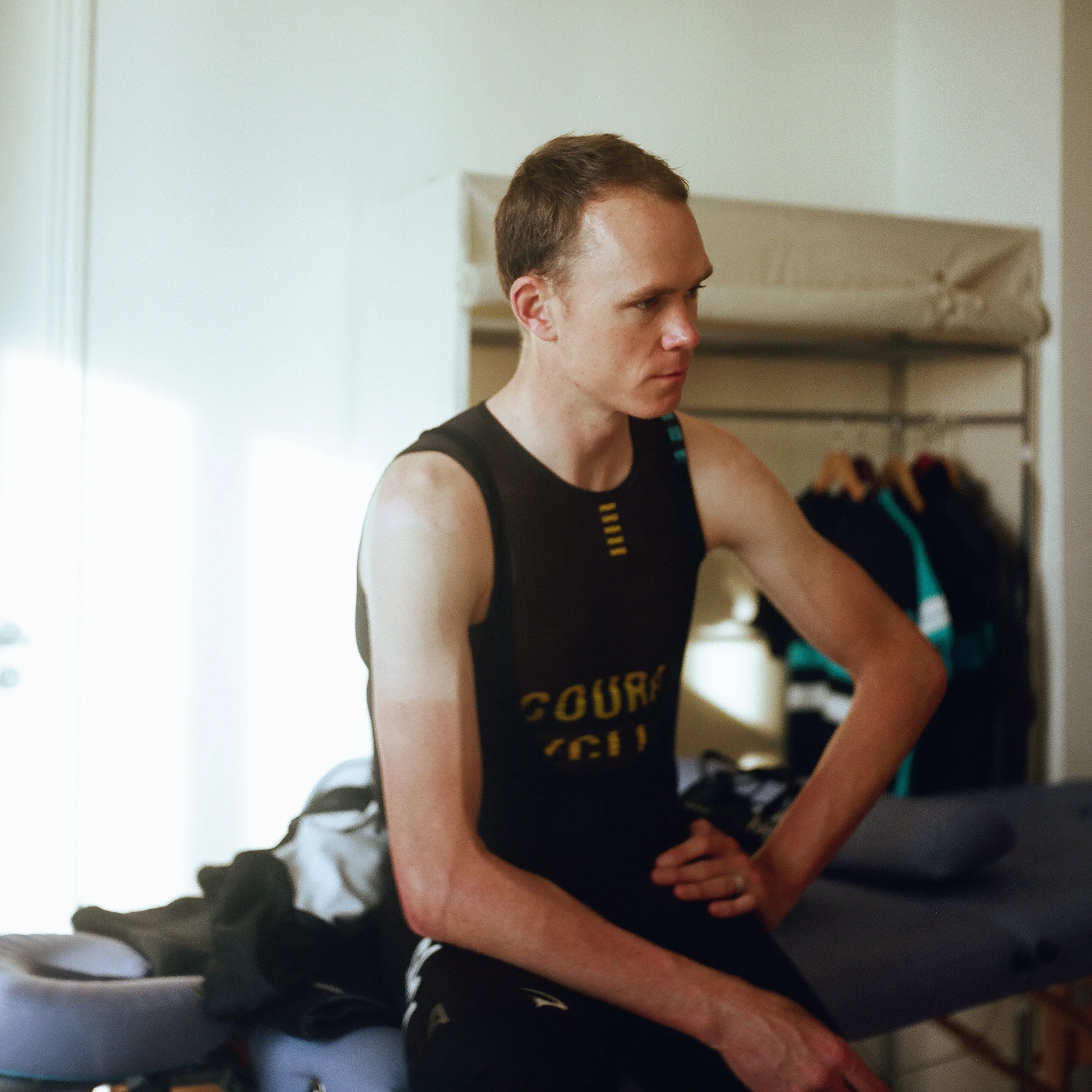 CHRIS FROOME MASSAGE TABLE.jpg