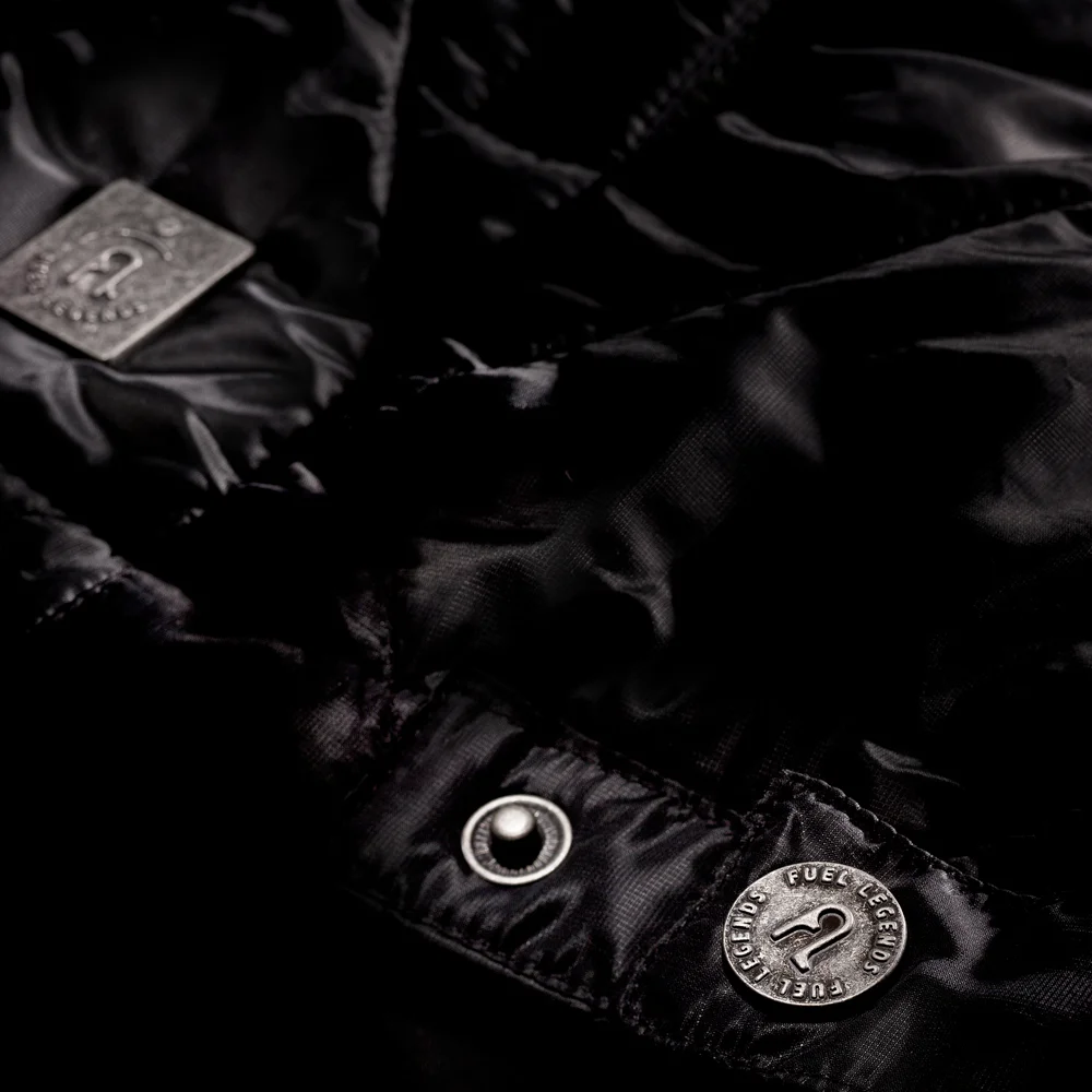 model_1_schwarz_detail_5_a01.jpg