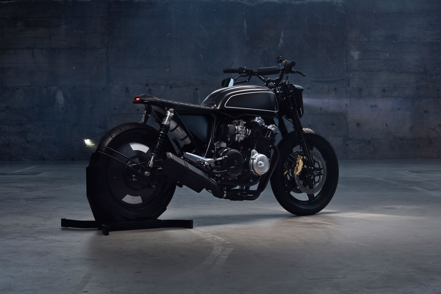 MOTOISM-CB750-STARRIDER-Teaser_293-small.jpg