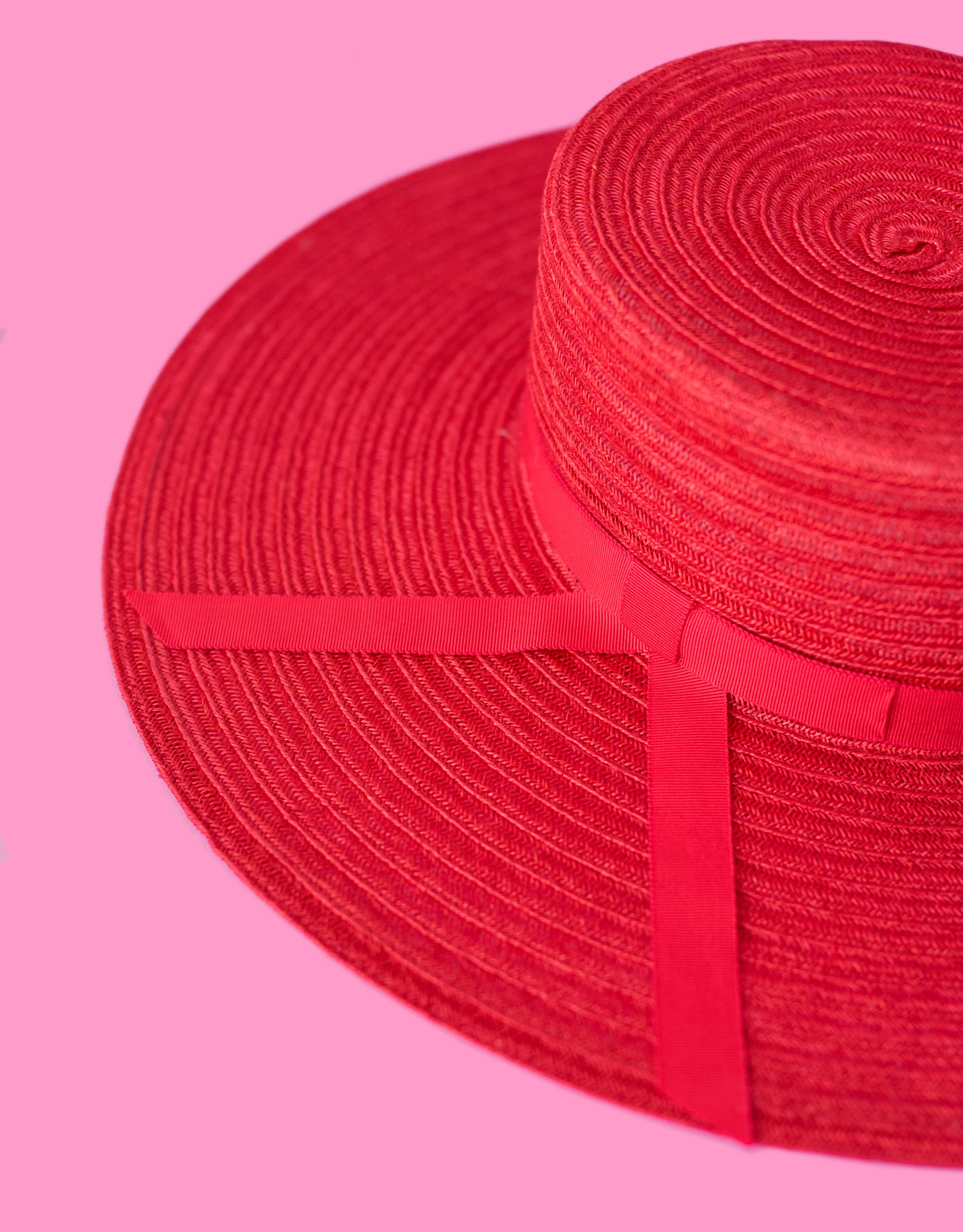 CROP_Sum_Canotier_Red_02.jpg