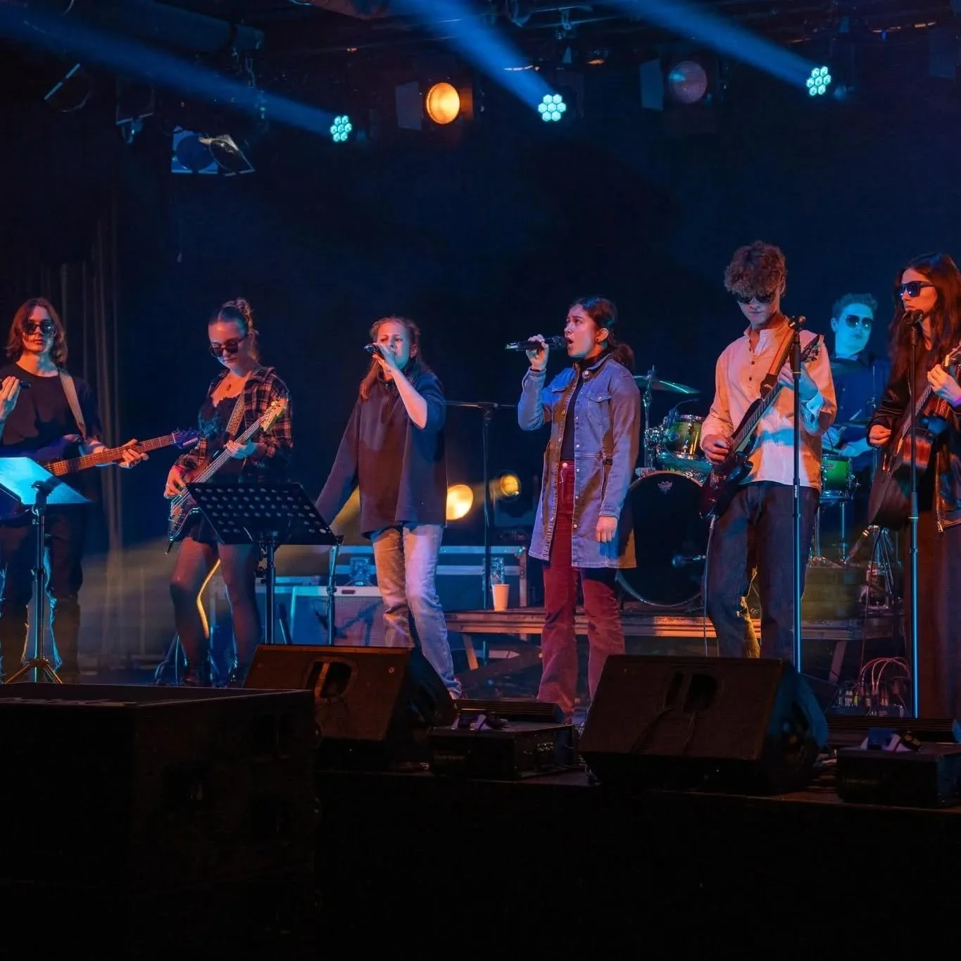 #throwback zum Saitensprung 2024 🎶
Wir freuen uns endlich die tollen Bilder von @anna.strietzel mit euch zu teilen und uns nochmal an den sch&ouml;nen Abend zu erinnern.

Das Aftermovie folgt ebenfalls demn&auml;chst.