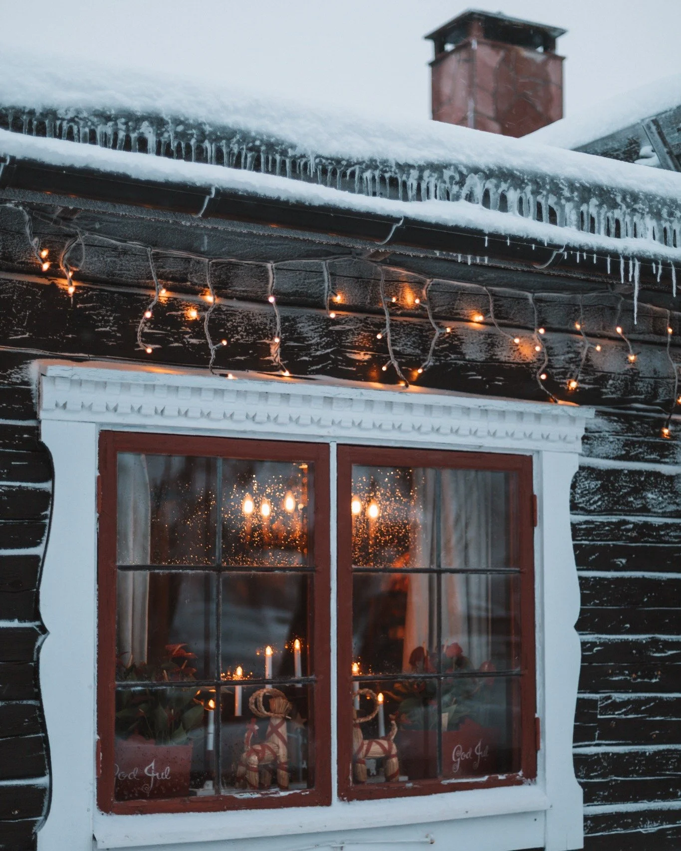 V&aring;ra julbord &auml;r i full g&aring;ng och kv&auml;llarna &auml;r lika magiska varje dag ❤️❤️
Det k&auml;nns verkligen som jul nu!

Har du inte bokat ditt julbord &auml;nnu s&aring; &auml;r det h&ouml;g tid, s&aring; otroligt mysigt och du ska 