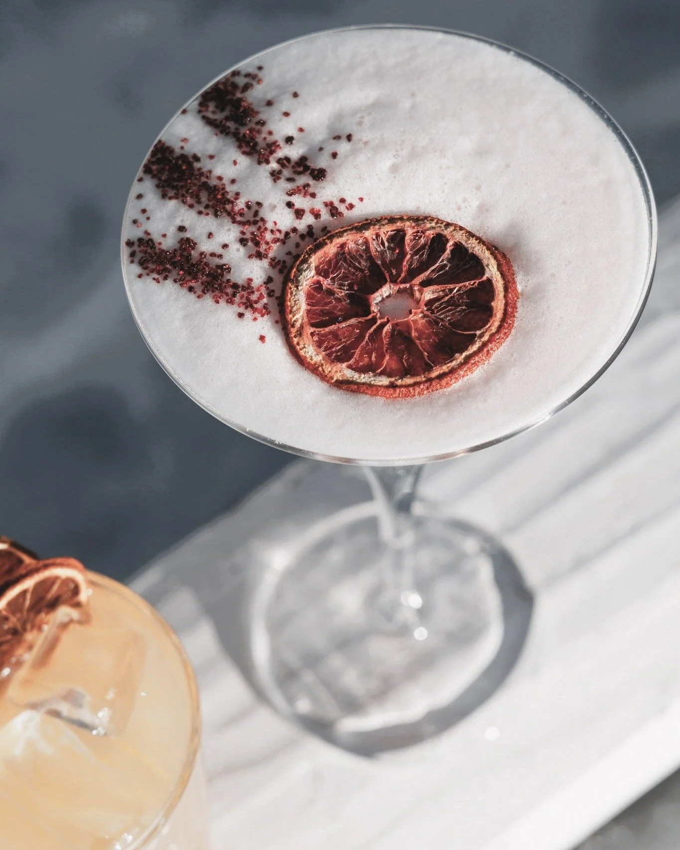 &Aring;h nu &auml;r inte v&aring;rsolen l&aring;ngt borta.
Planera en resa till Gammelg&aring;rden och njut av l&aring;nga dagar p&aring; fj&auml;llet, god mat och v&auml;rmen h&auml;r p&aring; g&aring;rden. F&ouml;r att inte tala om v&auml;rmen p&ar