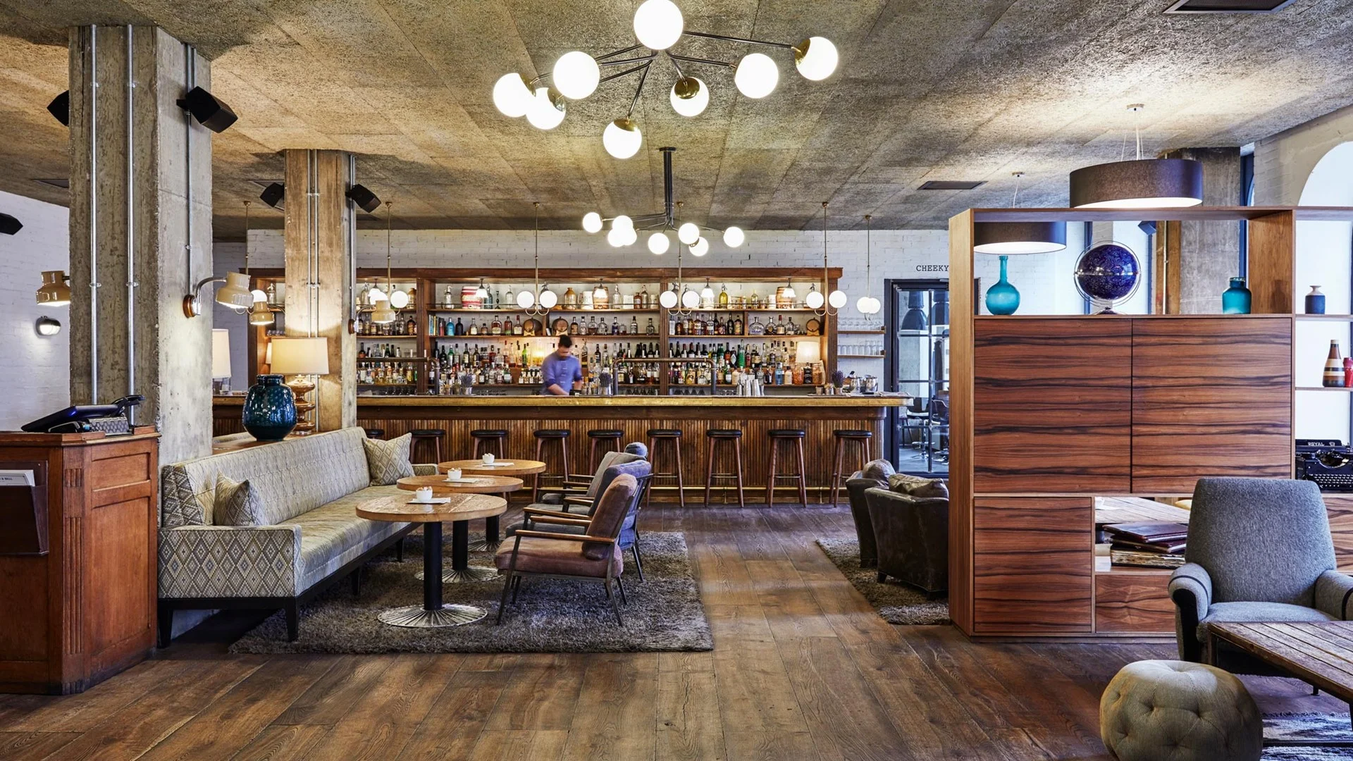 hoxton_270717_0485-1.jpg