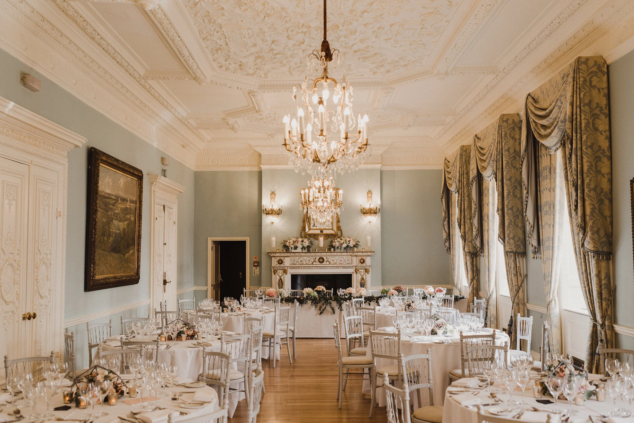 With its beautiful interiors, grand marble staircase and private courtyard, this elegant mansion in the heart of Mayfair is the perfect setting for an exclusive, quintessential London wedding.