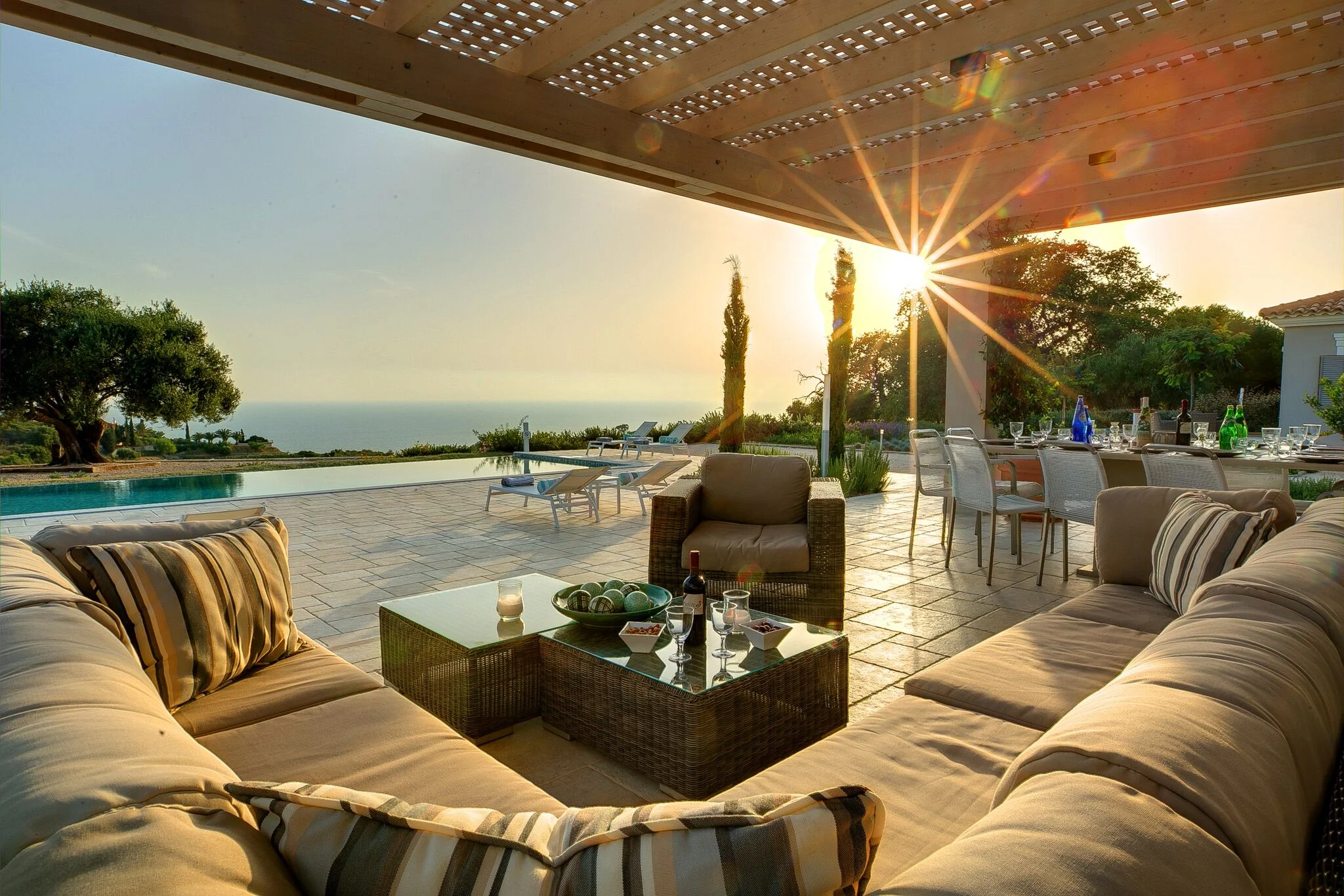 Villa Kalliste - rfp.18_preview.jpg