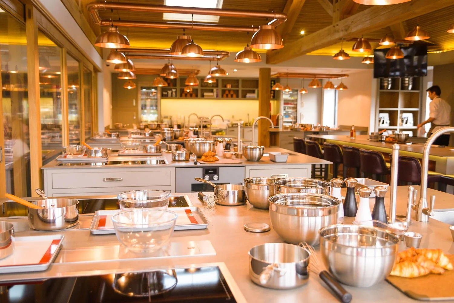 Home to The Kitchen's Cookery School , booked guests are invited to learn new culinary skills and create considered masterpieces under the watchful eye of a Chef Tutor.