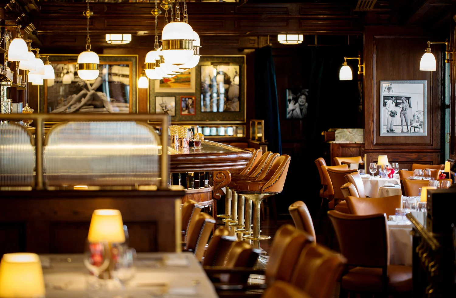 Harry's+Dolce+Vita,+Knightsbridge,+by+John+Carey+(2).jpg