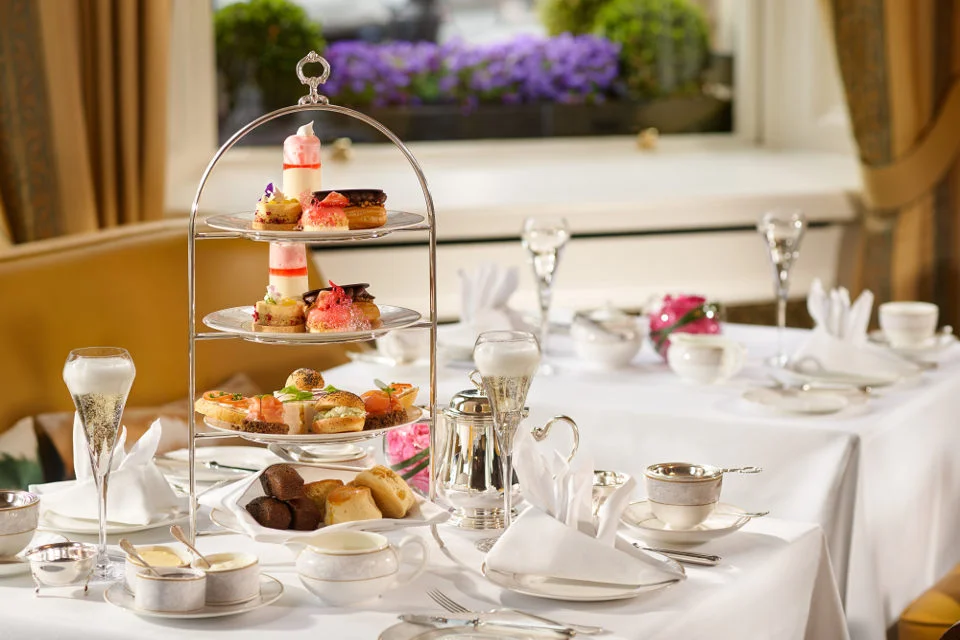 Afternoon-Tea-Champagne-960x640-2-1.jpg