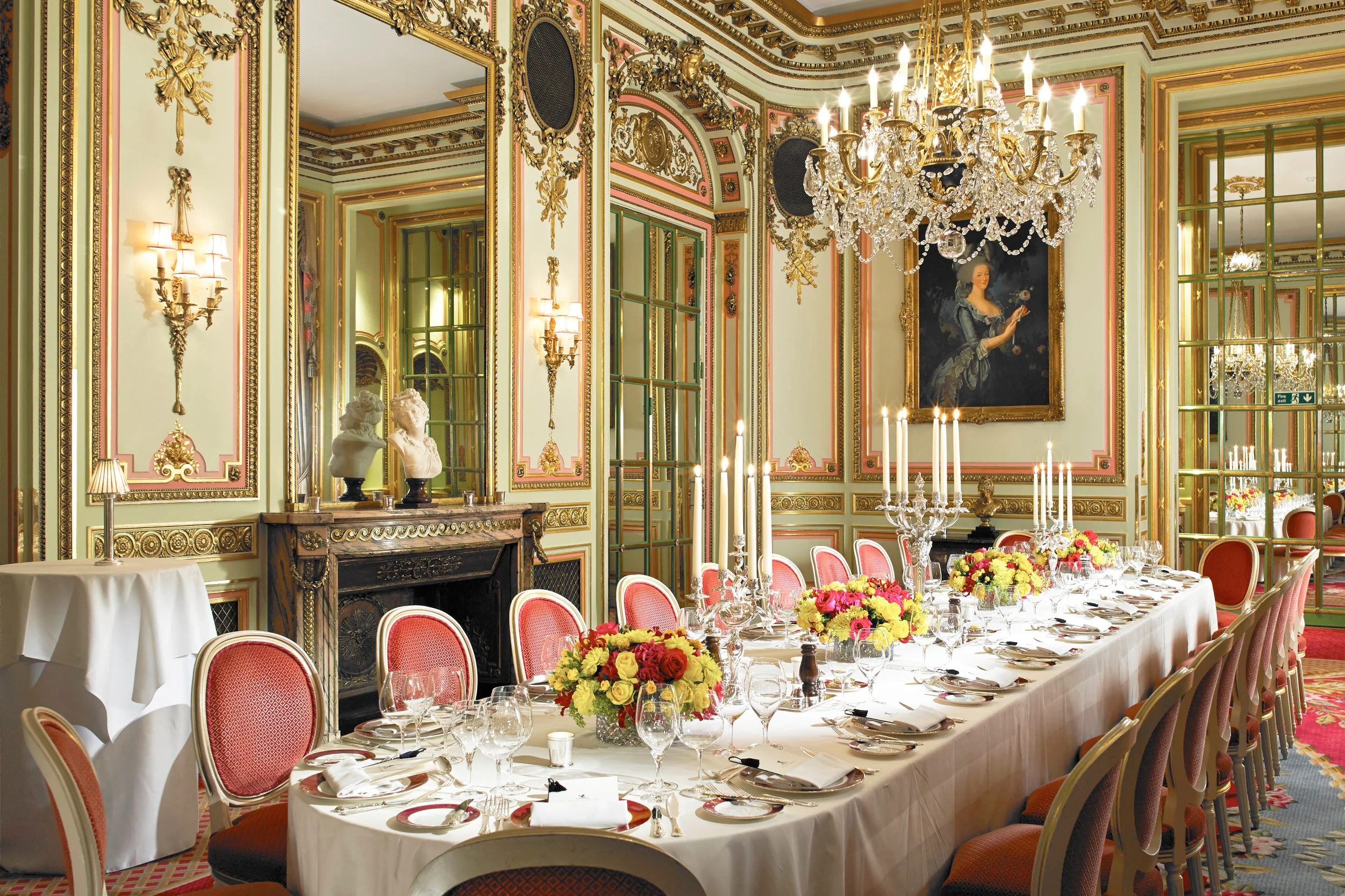 Marie+Antoinette+Suite+no+lights.jpg