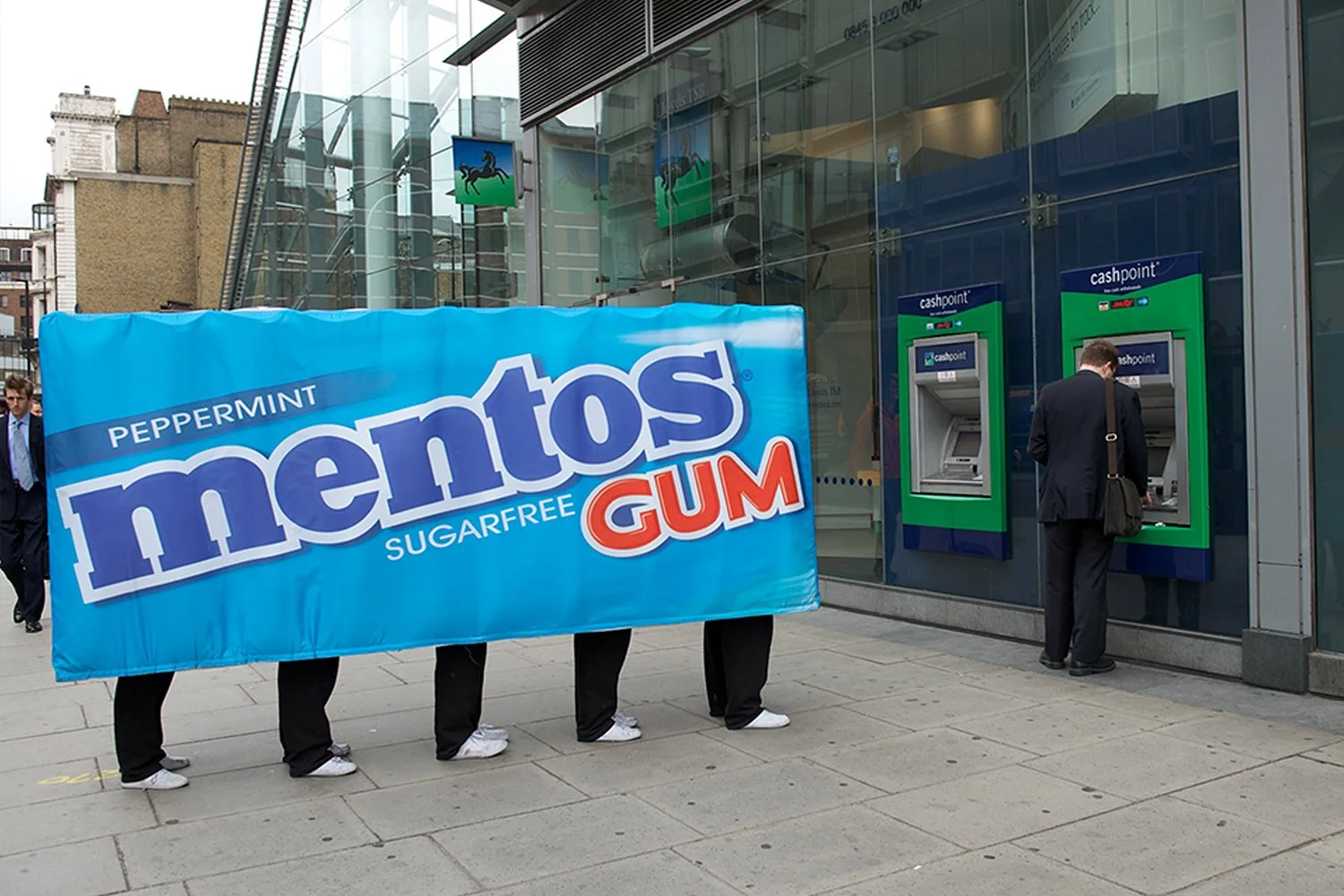 Mentos Gum on the Run – sampling campaign