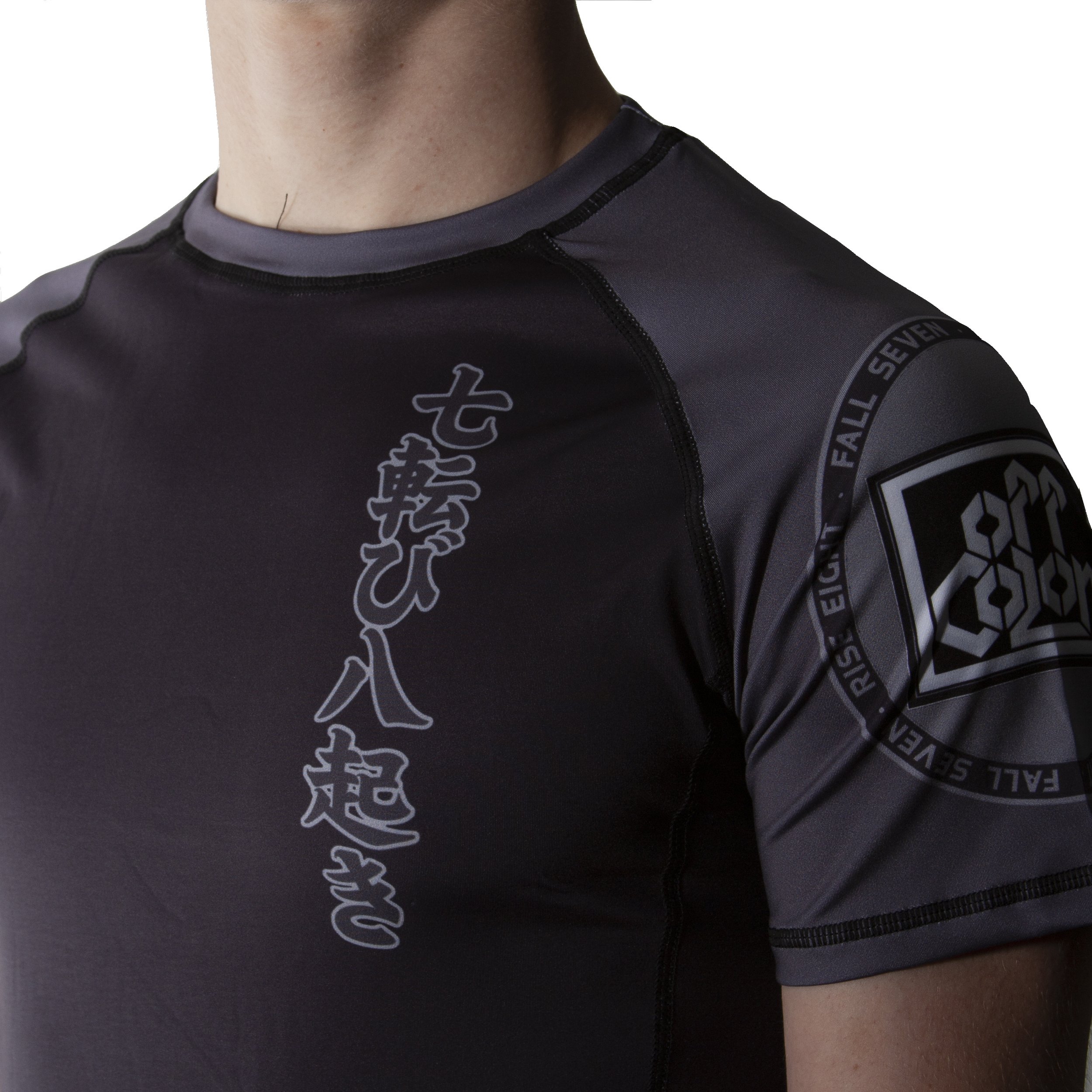 cybertech-skull-rashguard-holt-01.jpg