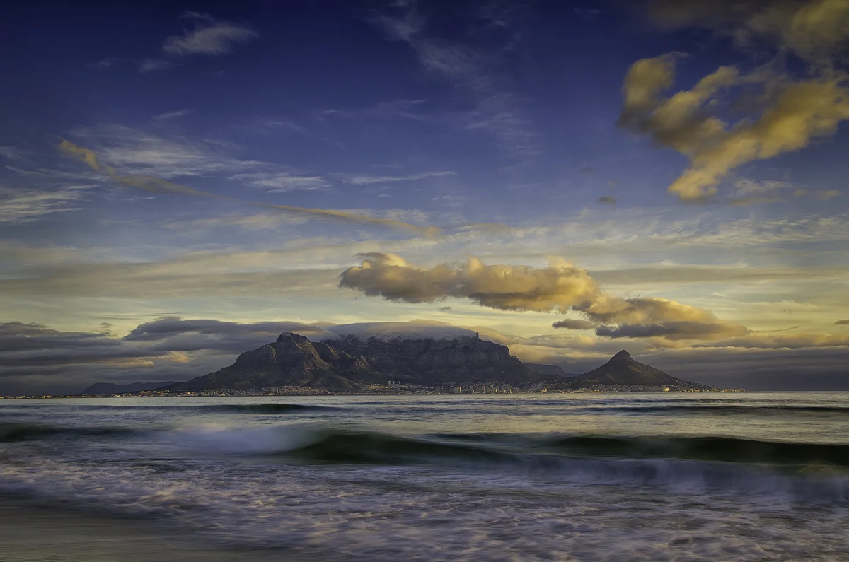 Michael_Morris_20120421_6887_Bloubergstrand_1200px.jpg