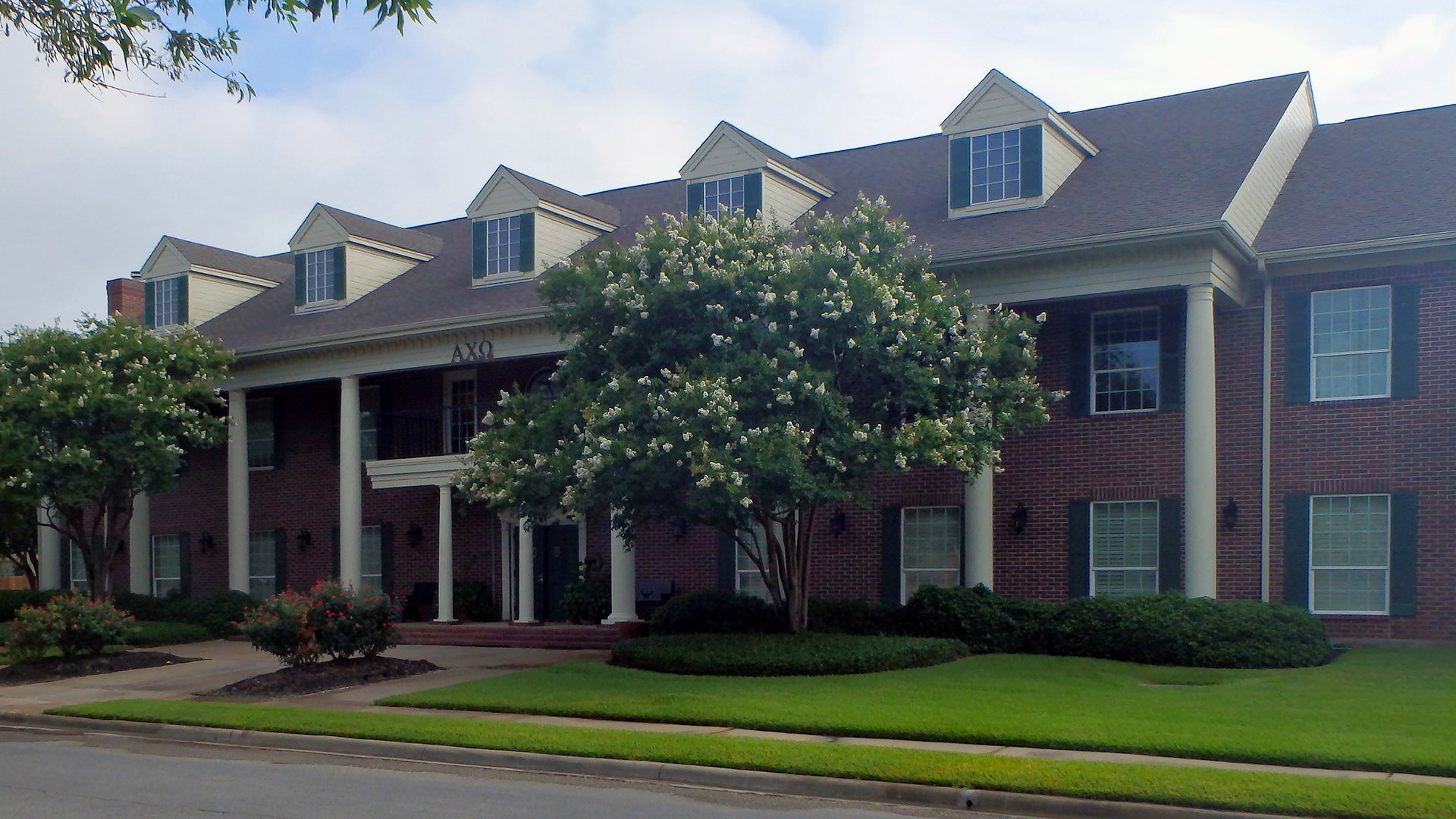 Texas A M AXiO-Exterior-01-Web.jpg