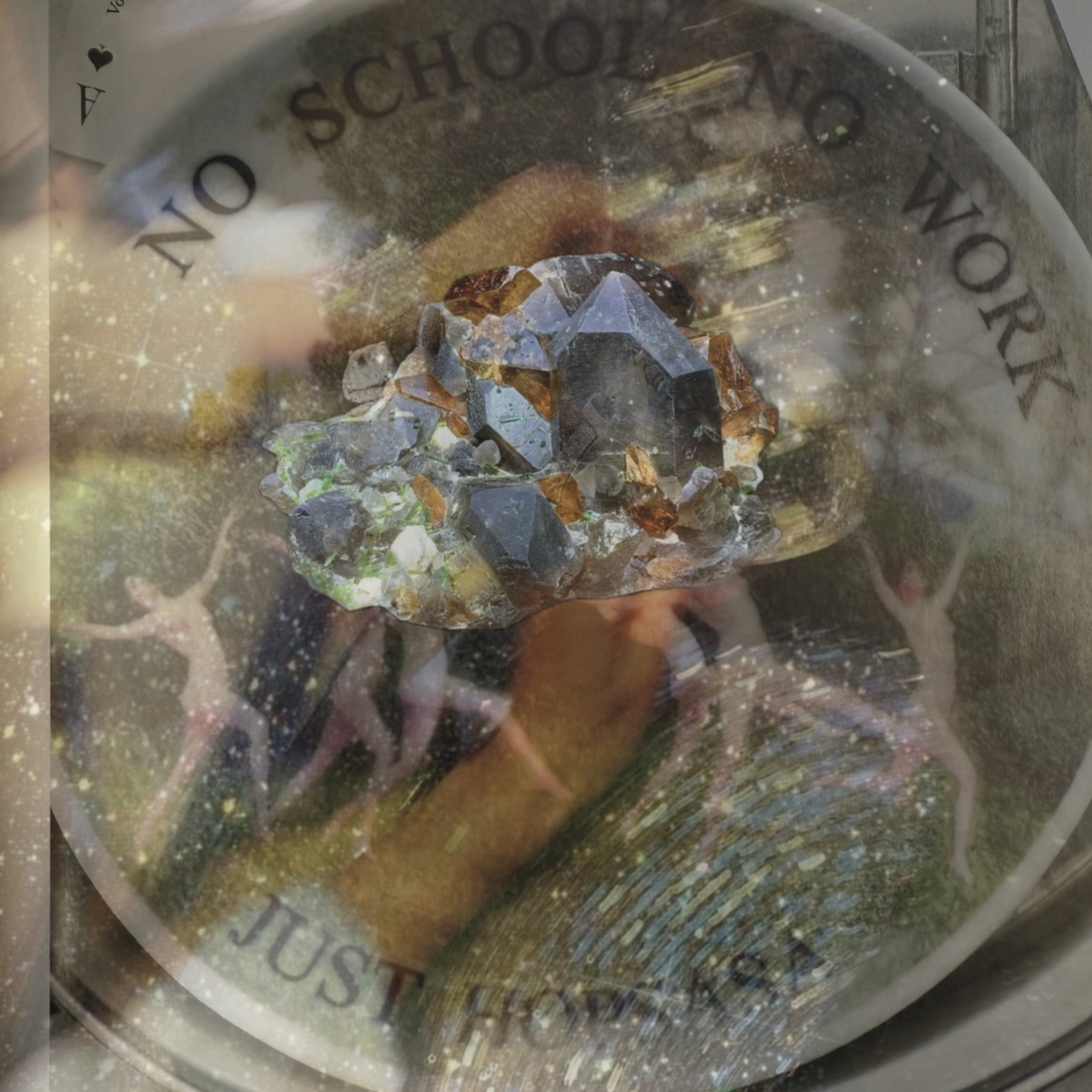 Crystal Dancers_klein.jpeg