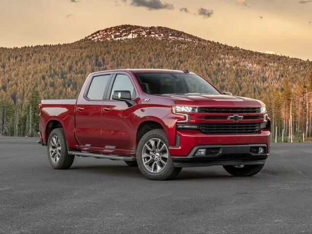 The 2020 Chevrolet Silverado 1500 now gets 23/33 mpg when equipped with the 3.0L Duramax turbo-diesel!