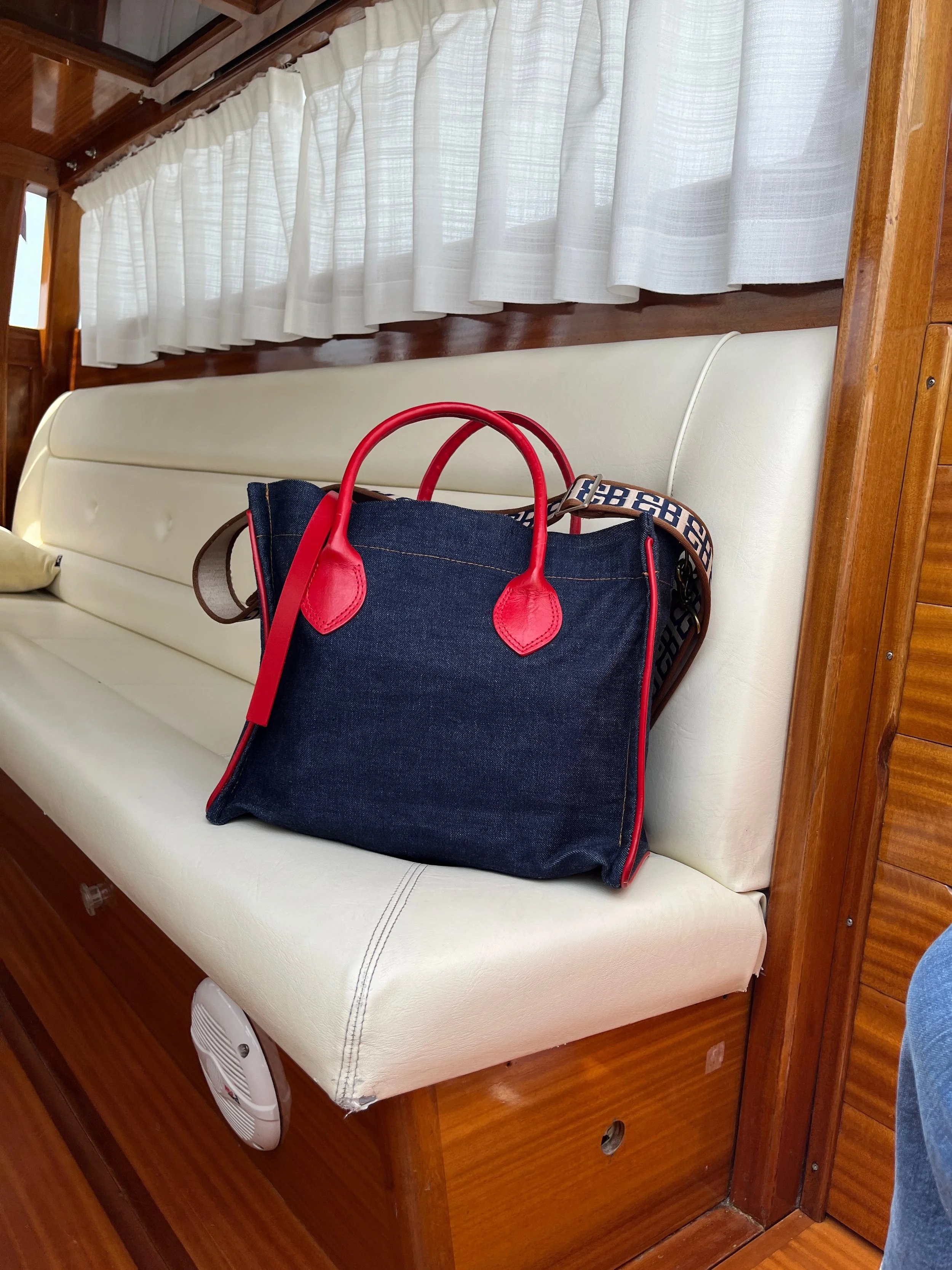 Packing list for 3 weeks in Europe: Summer 2022