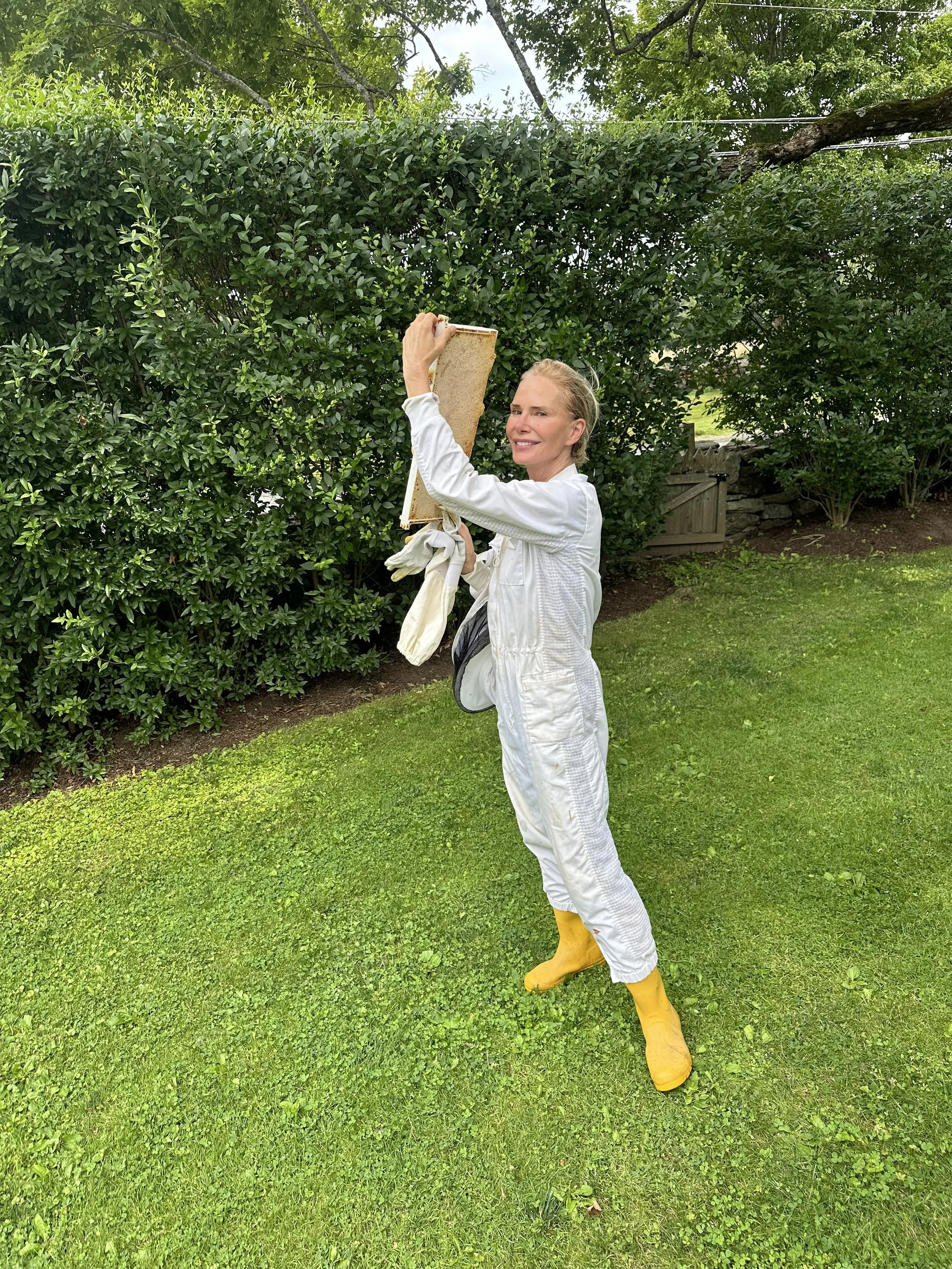 MEET VALESCA GUERRAND HERMÈS: BEEKEEPER AND FOUNDER OF CLEAN BEAUTY BRAND