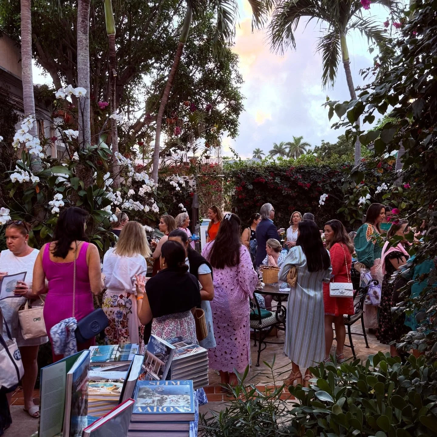 Fri-yay fun!!!! Had the best time at @lycettedesigns at the Slim Aarons launch with Mary Aarons @goodharbormary! A huge shout out to @mrs.needlepoint @mr.needlepoint @b_dankowski - who are the best of the best!! Ran into wonderful old friends, met gr