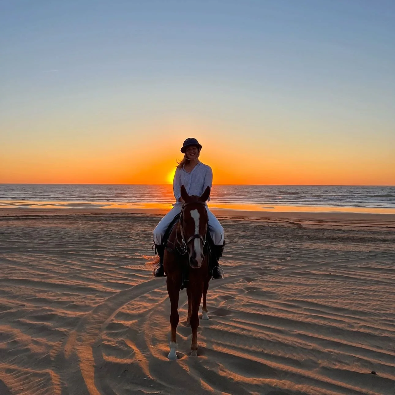 Our next newsletter with go out Saturday morning and will include a Suitcase Story interview with Cl&eacute;a Guerrand co-founder of our favorite skincare line @vreservebeauty.  We will also include some fun updates on our July trip to Vermont!! Sign