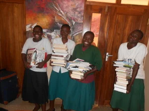 AIS brought lots of books with them to update SEGA’s library – Thank you to all the schools who generously contributed!