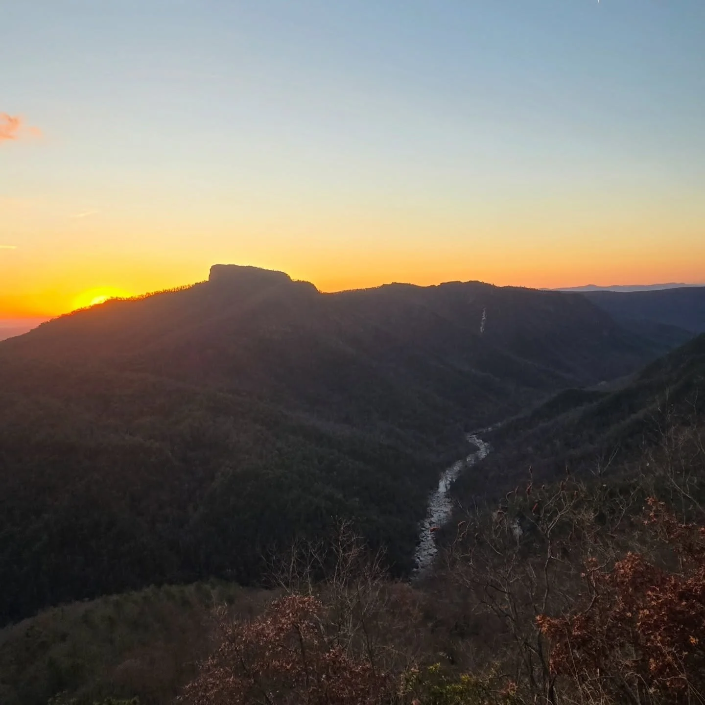 Wiseman&rsquo;s View overhaul ✅ Old bathroom building, gone (along with the smell). We also installed new parking lot railing and a few other things to get this trailhead back to its prime. Looks like the perfect spot for all the Wisemen to enjoy the