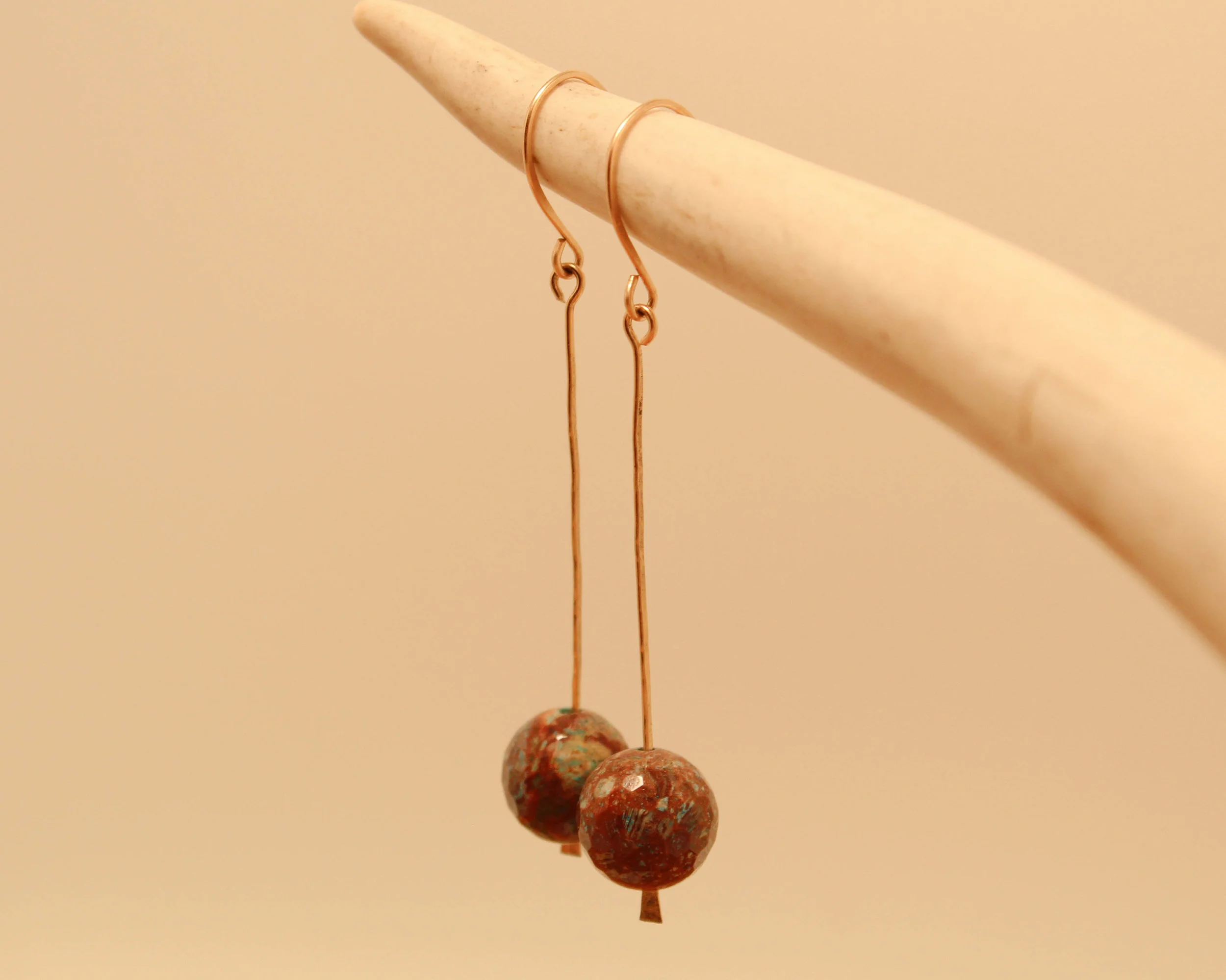 flower agate dangle.jpg