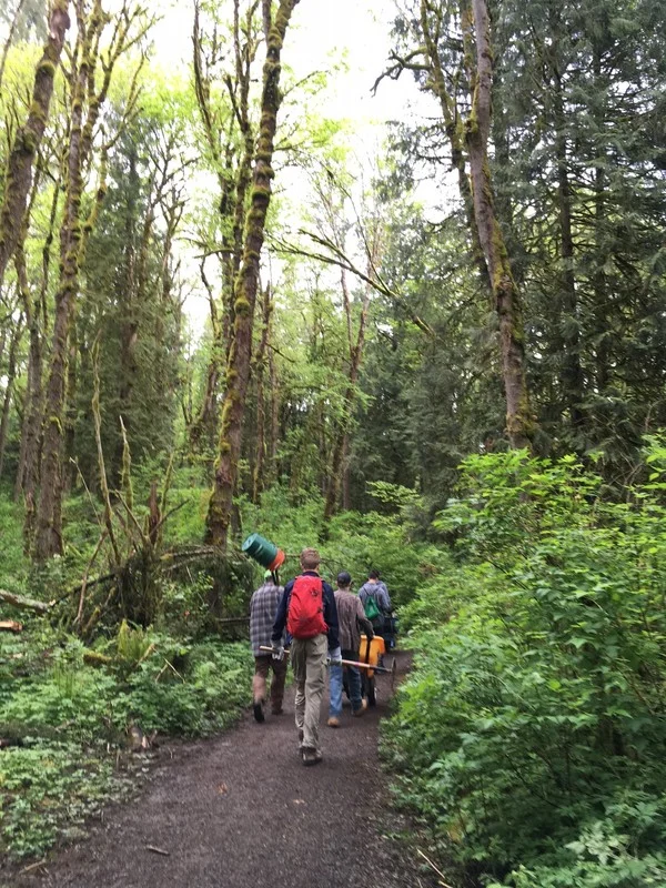 tryon-creek-volunteer-eco-crew.jpg