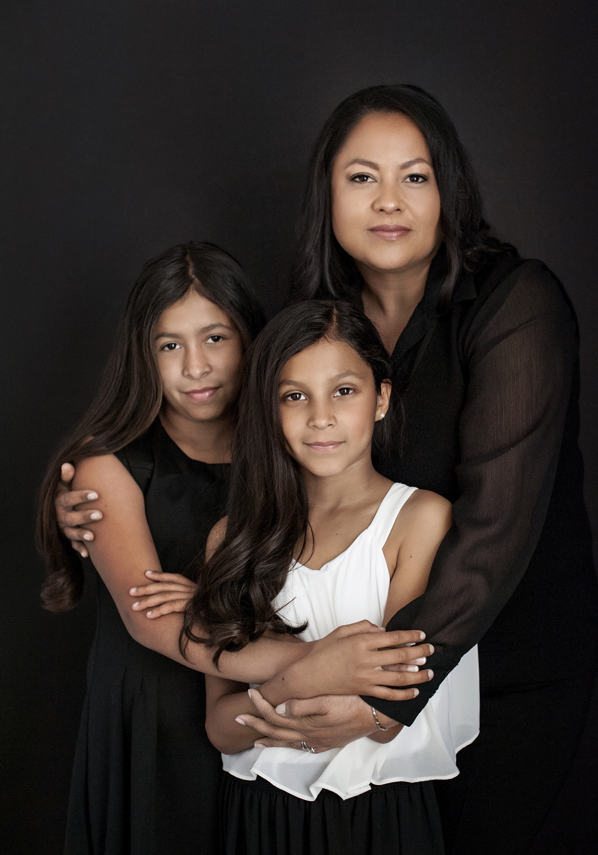 San Diego County Full Service Portrait Studio | Dark Background Family Portrait