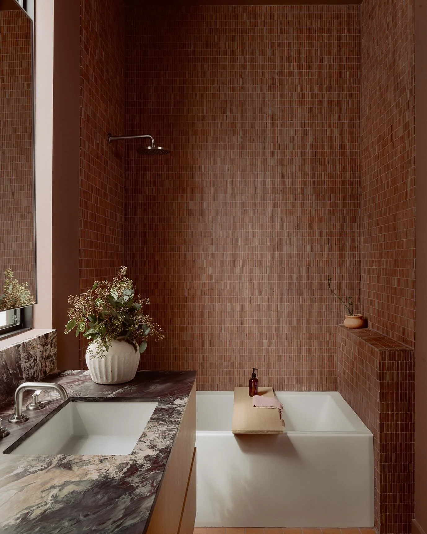 Everybody&rsquo;s favorite bathroom, by @holm_design.

Team-
Architecture: @bercy_chen_studio / @impermanentdevices 
Built by: @mattsitrahomes 
Interiors: @holm_design
Staging: @lightframe_homes 
Photos: @caseycdunn 
Styling: @lauren_sharrock_mitchel
