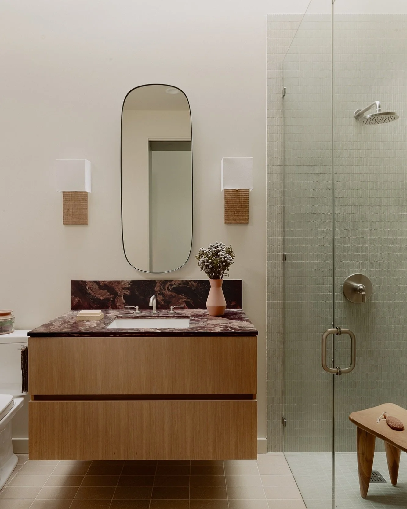 Secondary bathrooms don&rsquo;t have to be boring. 

Team-
Architecture: @bercy_chen_studio / @impermanentdevices 
Built by: @mattsitrahomes 
Interiors: @holm_design
Staging: @lightframestaging 
Photos: @caseycdunn 
Styling: @lauren_sharrock_mitchell