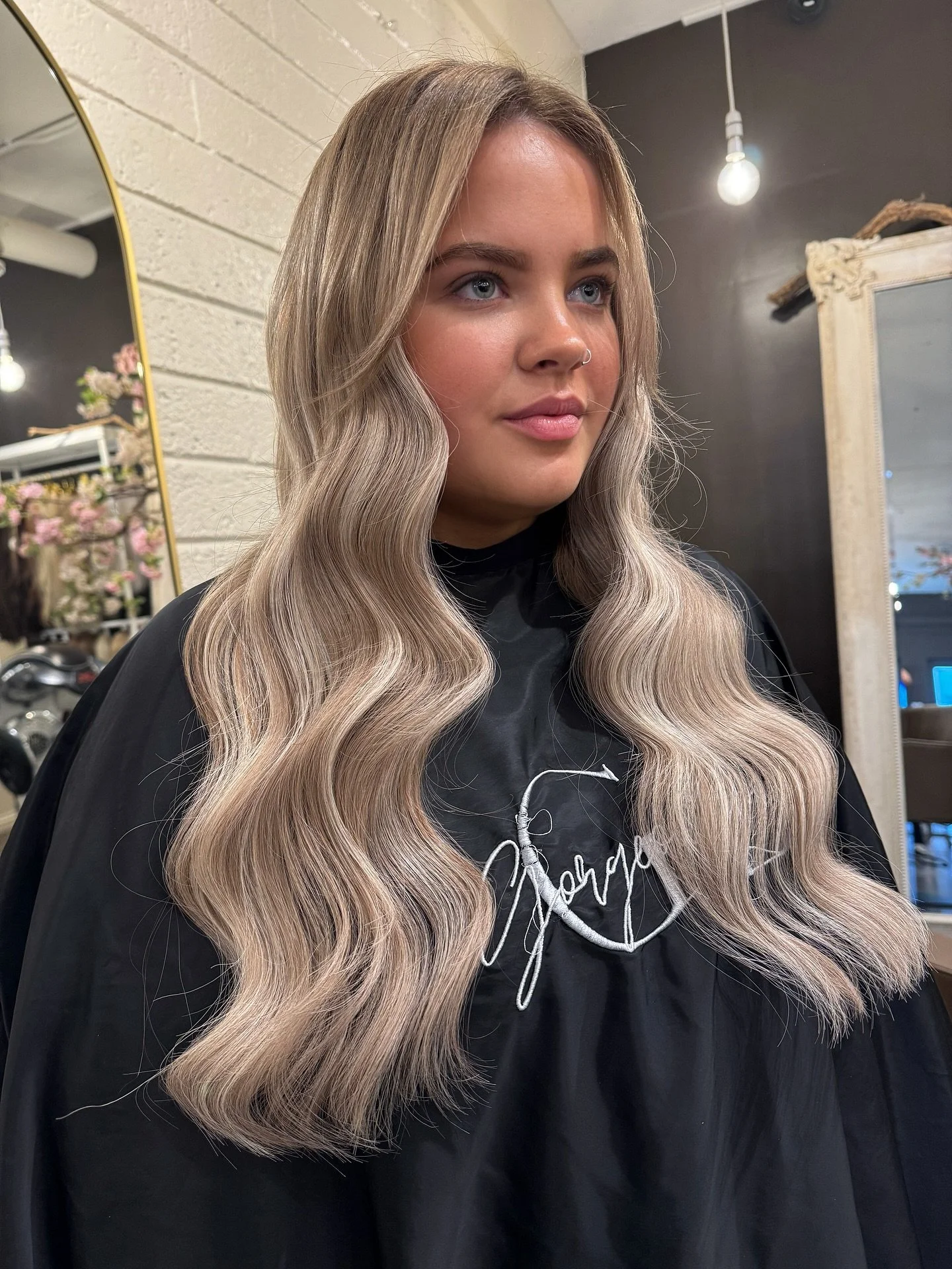 Obsessed with this beauty&rsquo;s new bronde hair😍

@julieflahair transformed her colour from blonde to this beautiful bronde shade and then Phoebe topped it off with a3/4 of our @glhairextensions mini bonds to achieve this beautiful look🤌🏽

#gorg