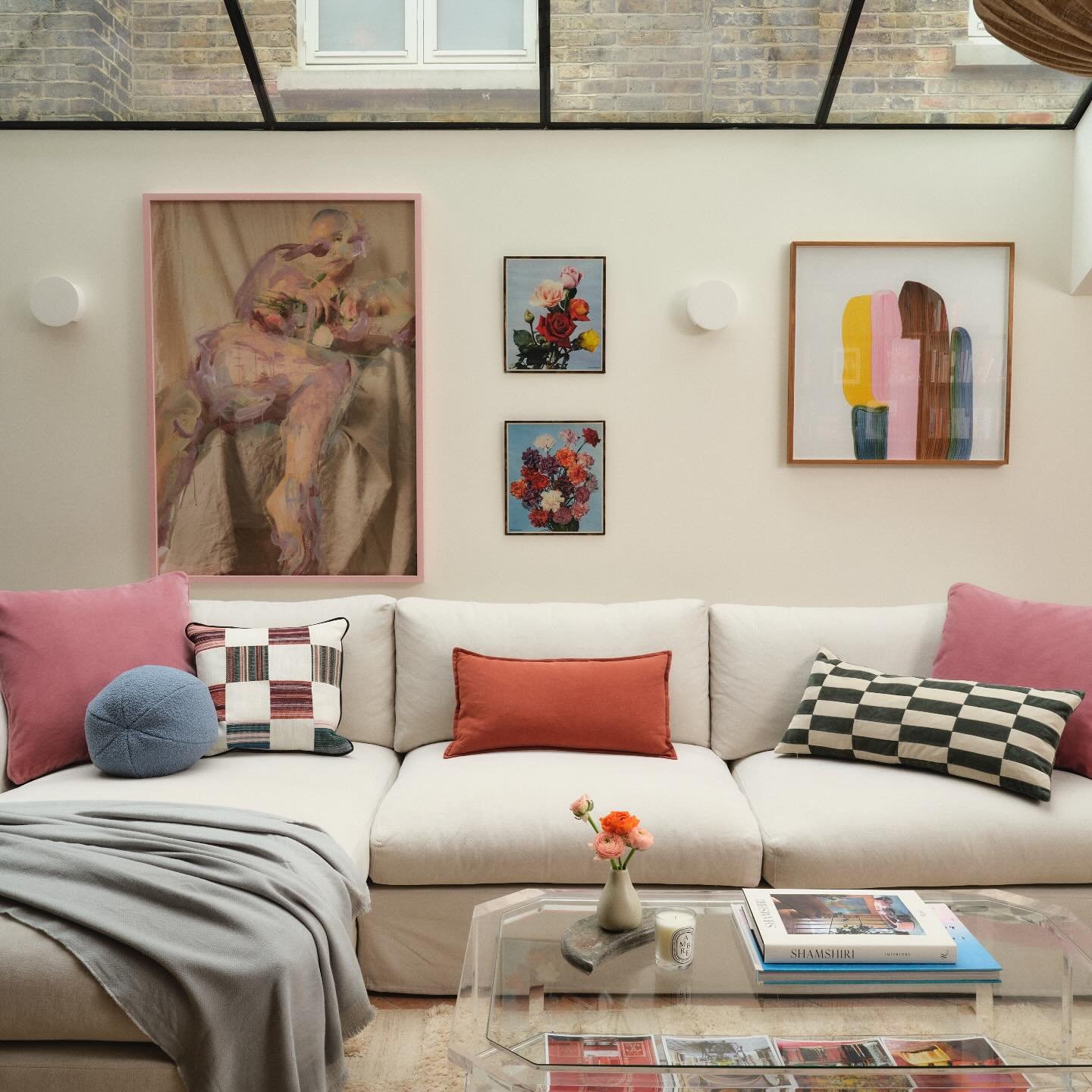 My much loved sofa at home, which is the Ottilie by @loveyourhomeuk Art includes a piece from my pal @jesscochrane_____ and vintage finds from a French Brocante (that reminded me of the @mariboustate album cover, all time fave). I wanted to keep the 