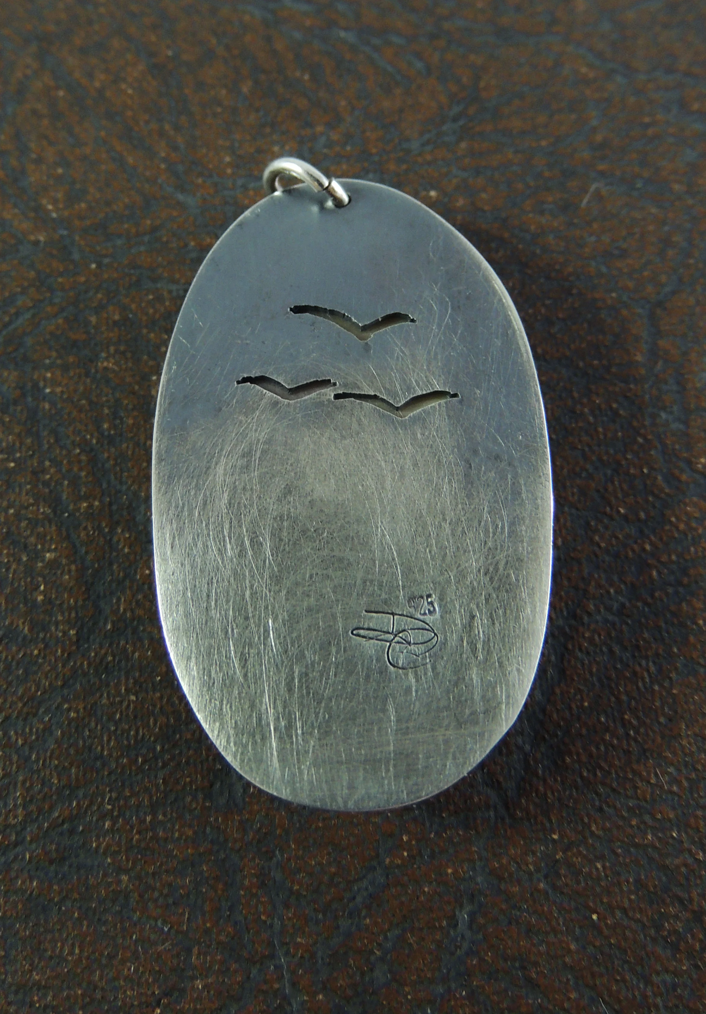oval sunset pendant 3.jpg