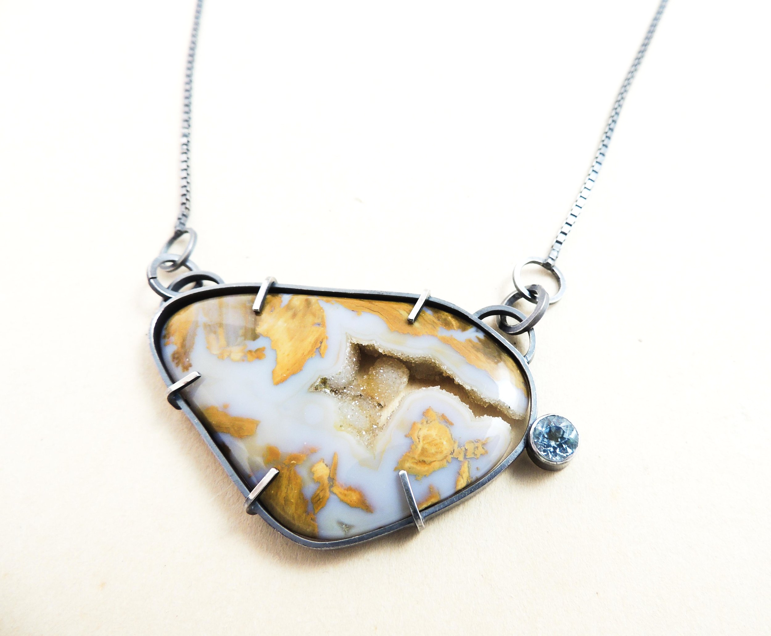 Mineral+necklace+2.jpg
