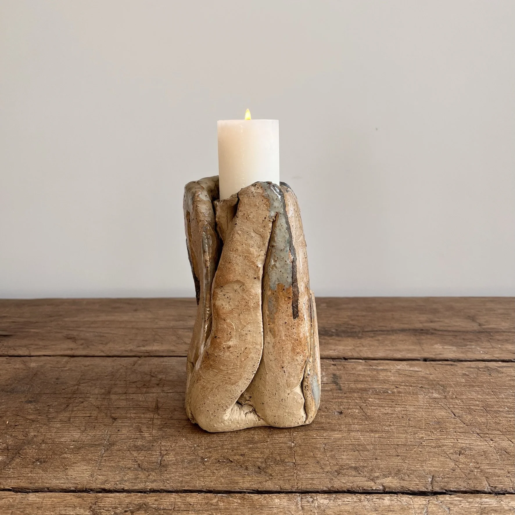 Pakohu Candle Holder_pilar_bis.jpg