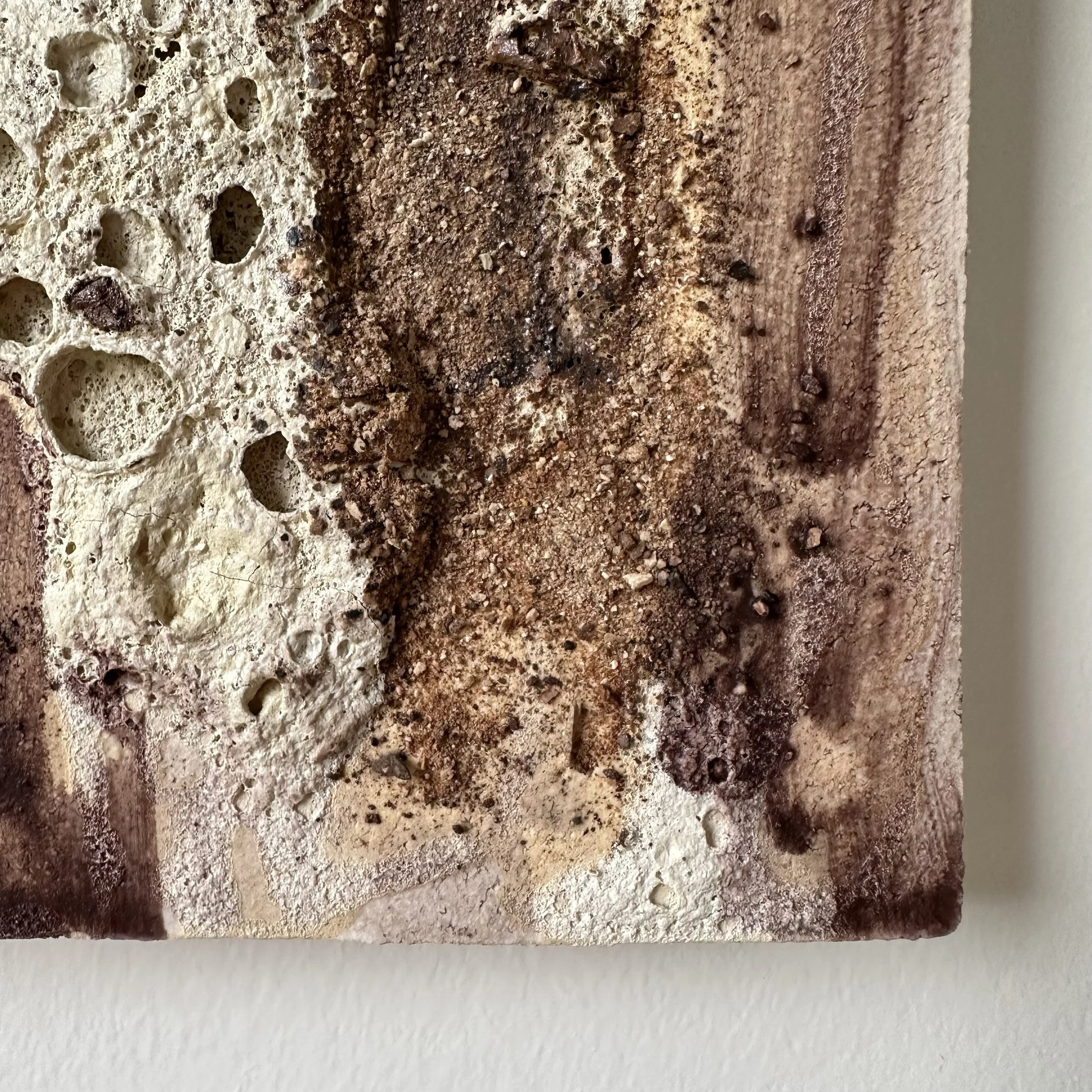 Amata Wall Object_hoek.jpg