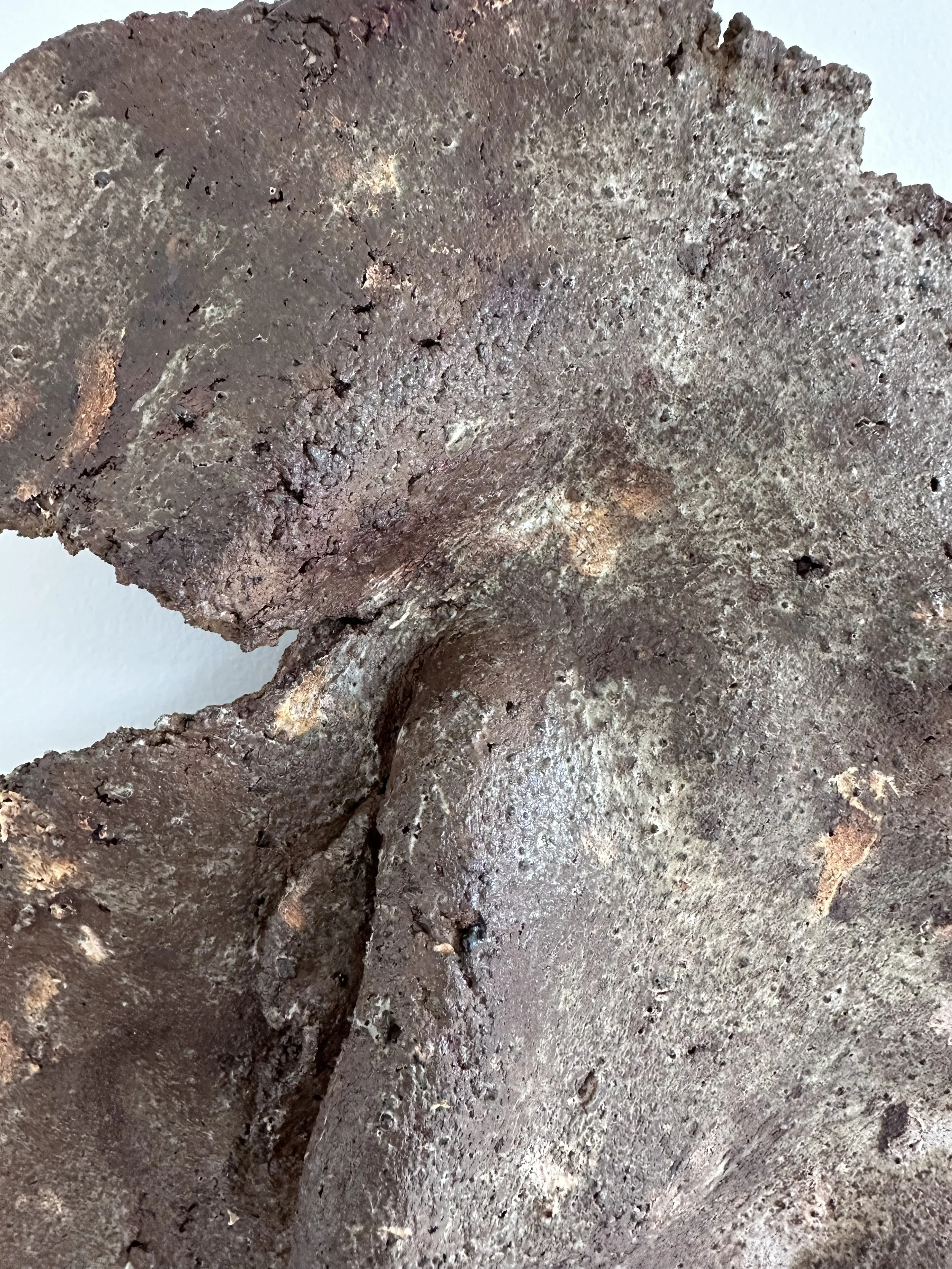 Hiako Wall Object_glaze_vert.jpg