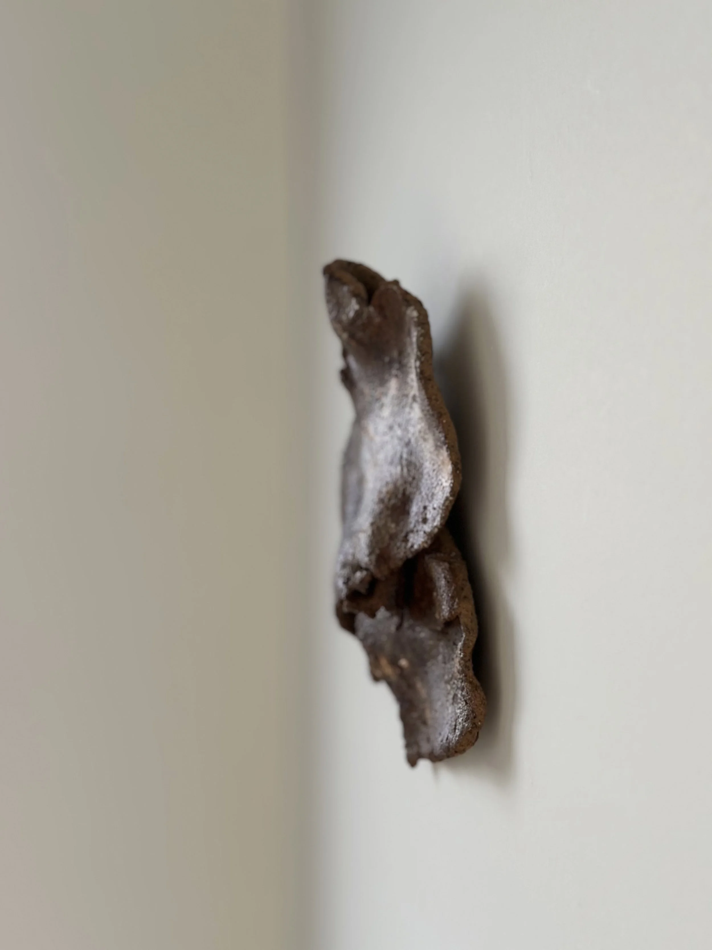 Hiako Wall Object_zij_vert.jpg