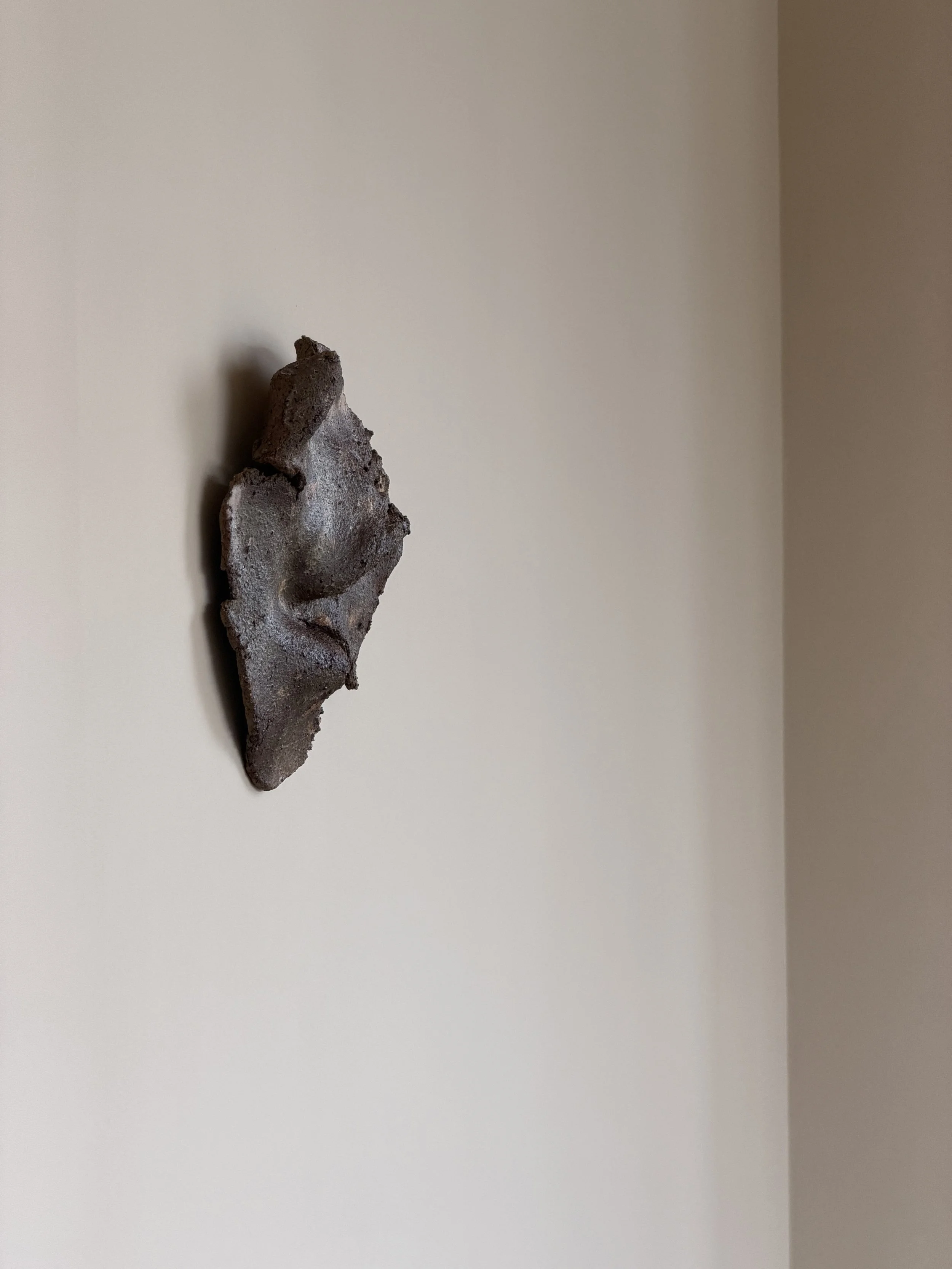 Mutijulu Wall Object_zij_MO_close_2.jpg