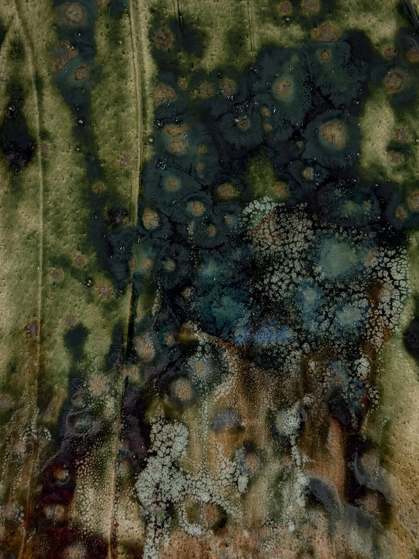 Kākāriki Wall Object_glaze.jpg